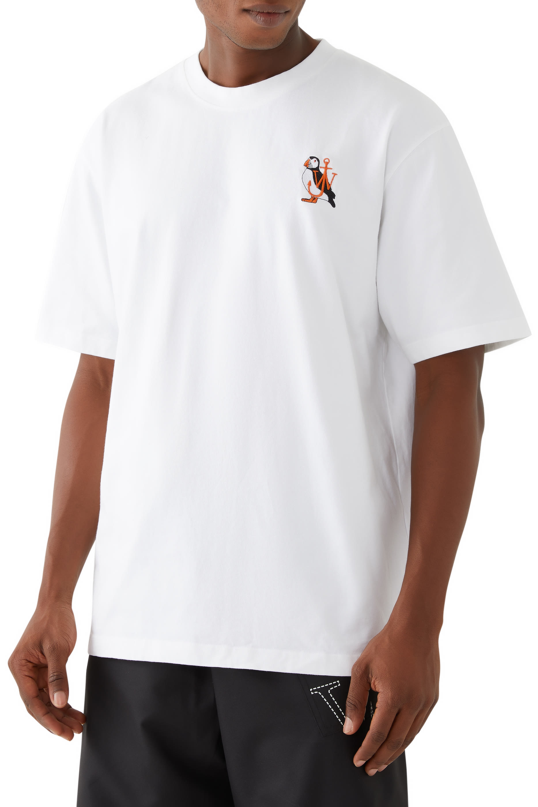 تيشيرت مطرز بطائر البفن