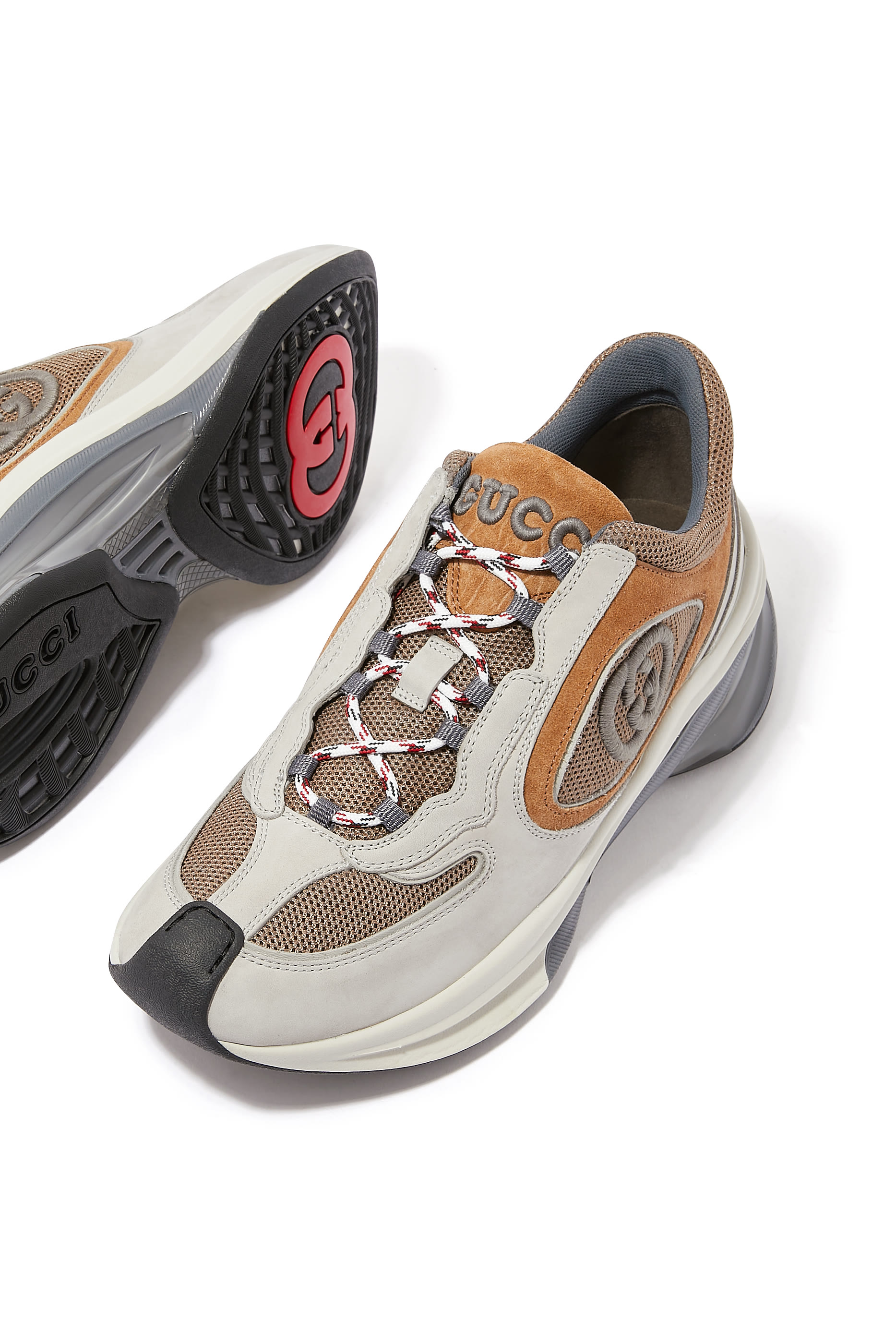 سنيكرز للجري جلد