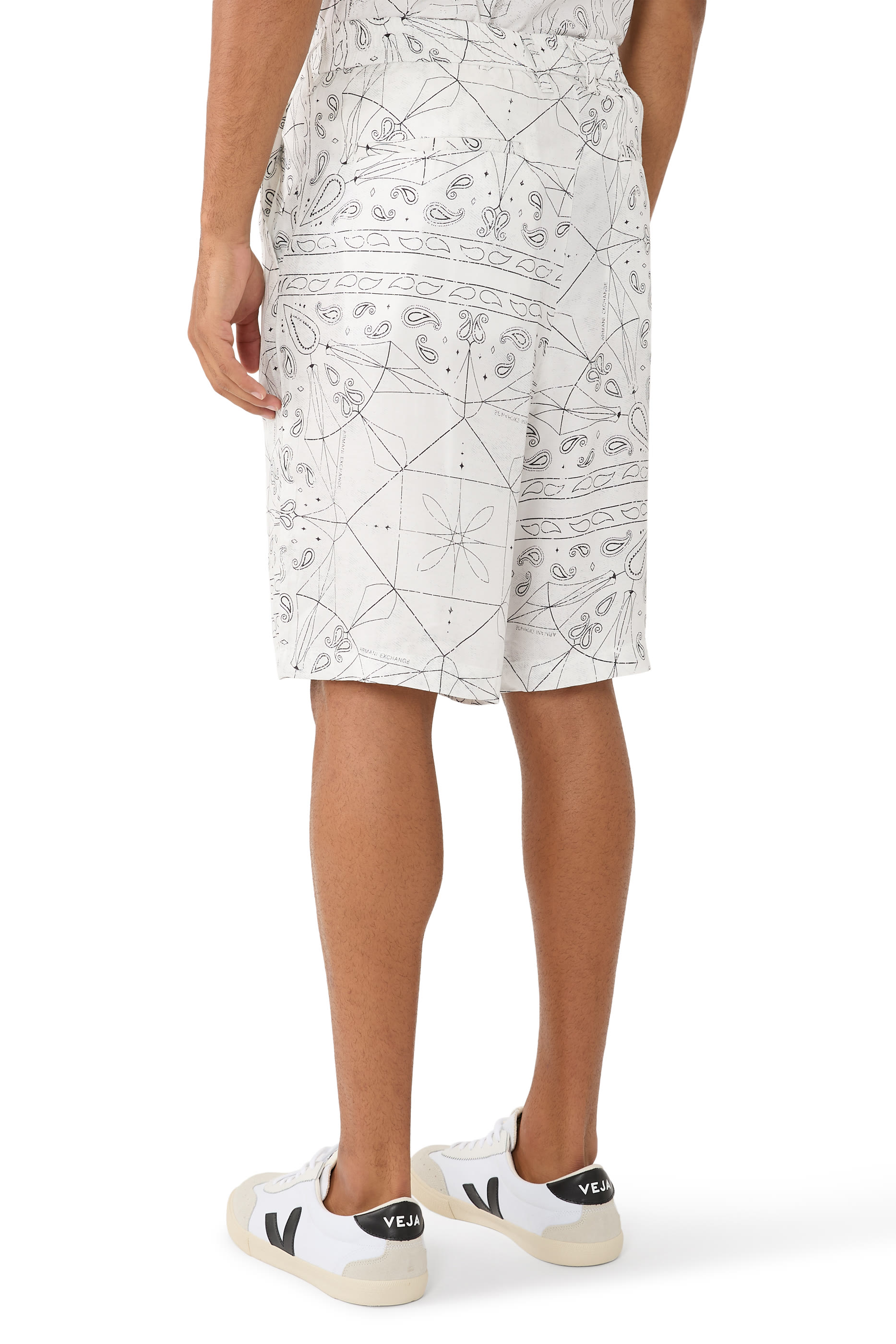 شورت بيرمودا فيسكوز أي أس في