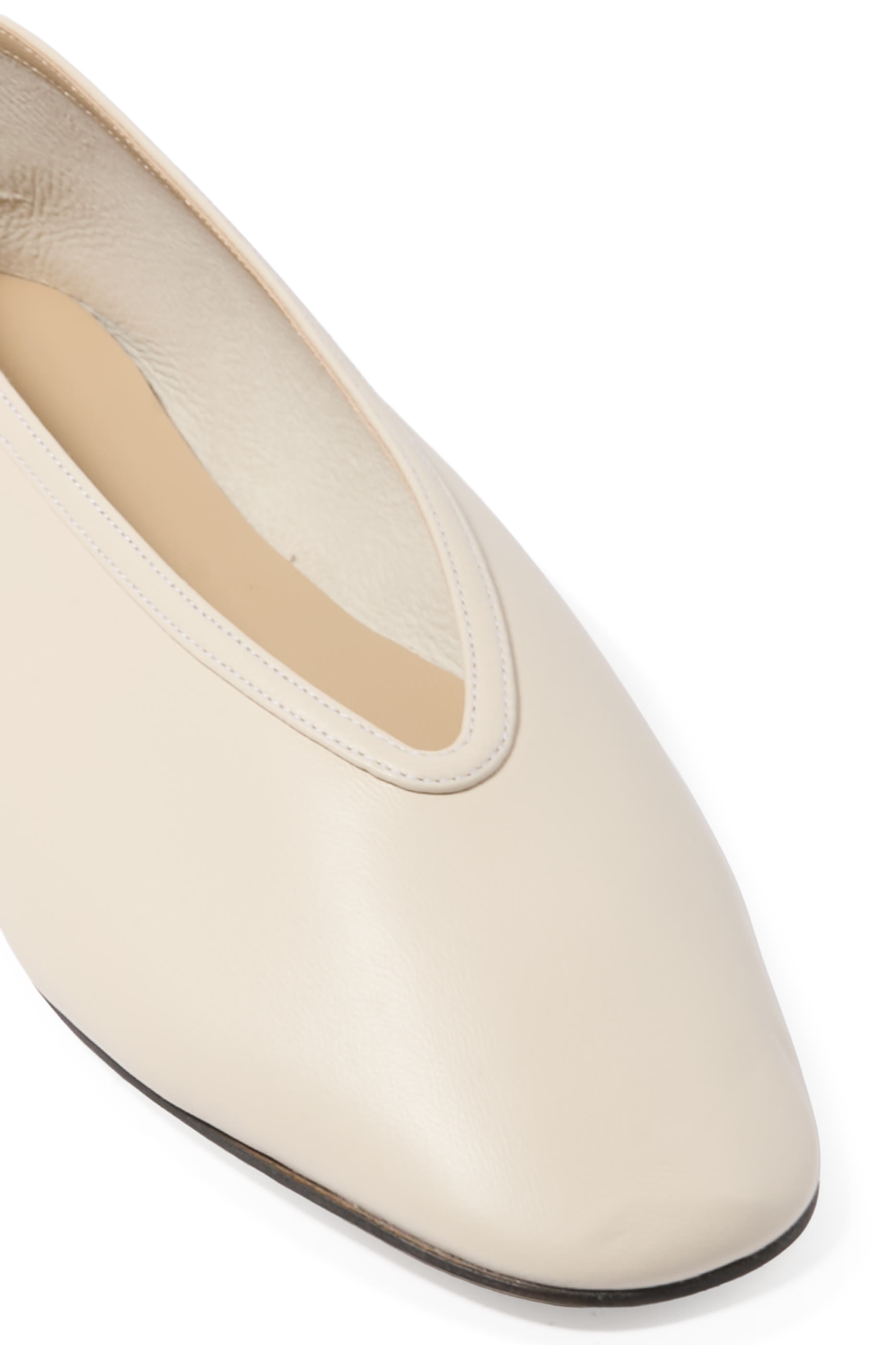 حذاء لونا خفيف