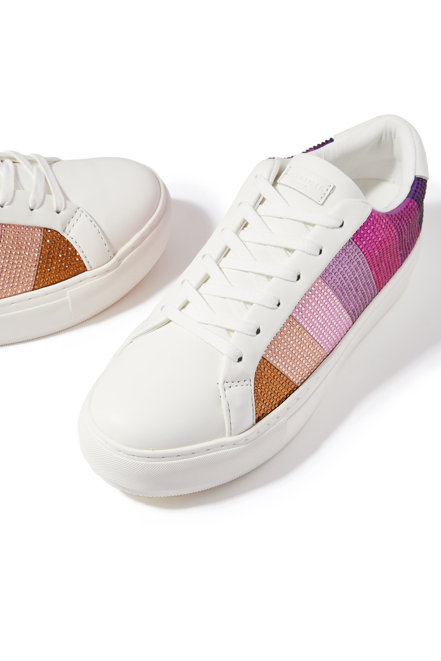 سنيكرز لاني مخطط مرصع بالكريستال