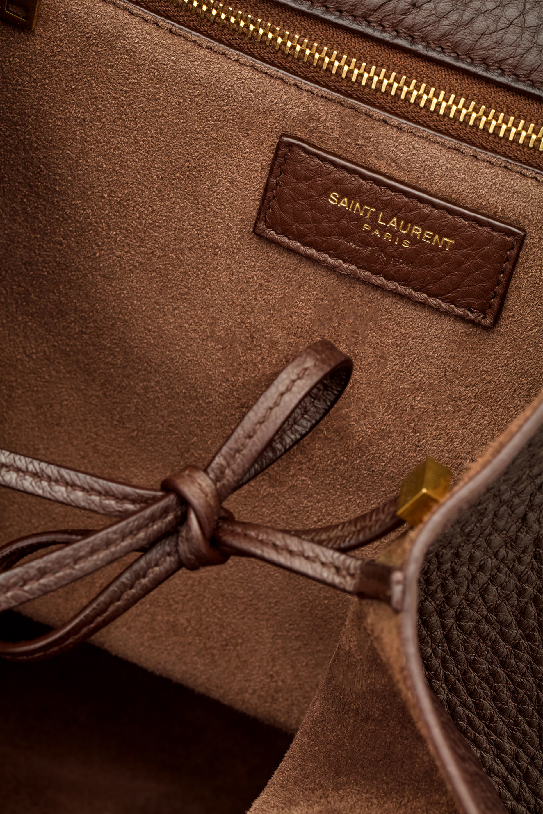 حقيبة لو 5 ايه 7 بيا جلد