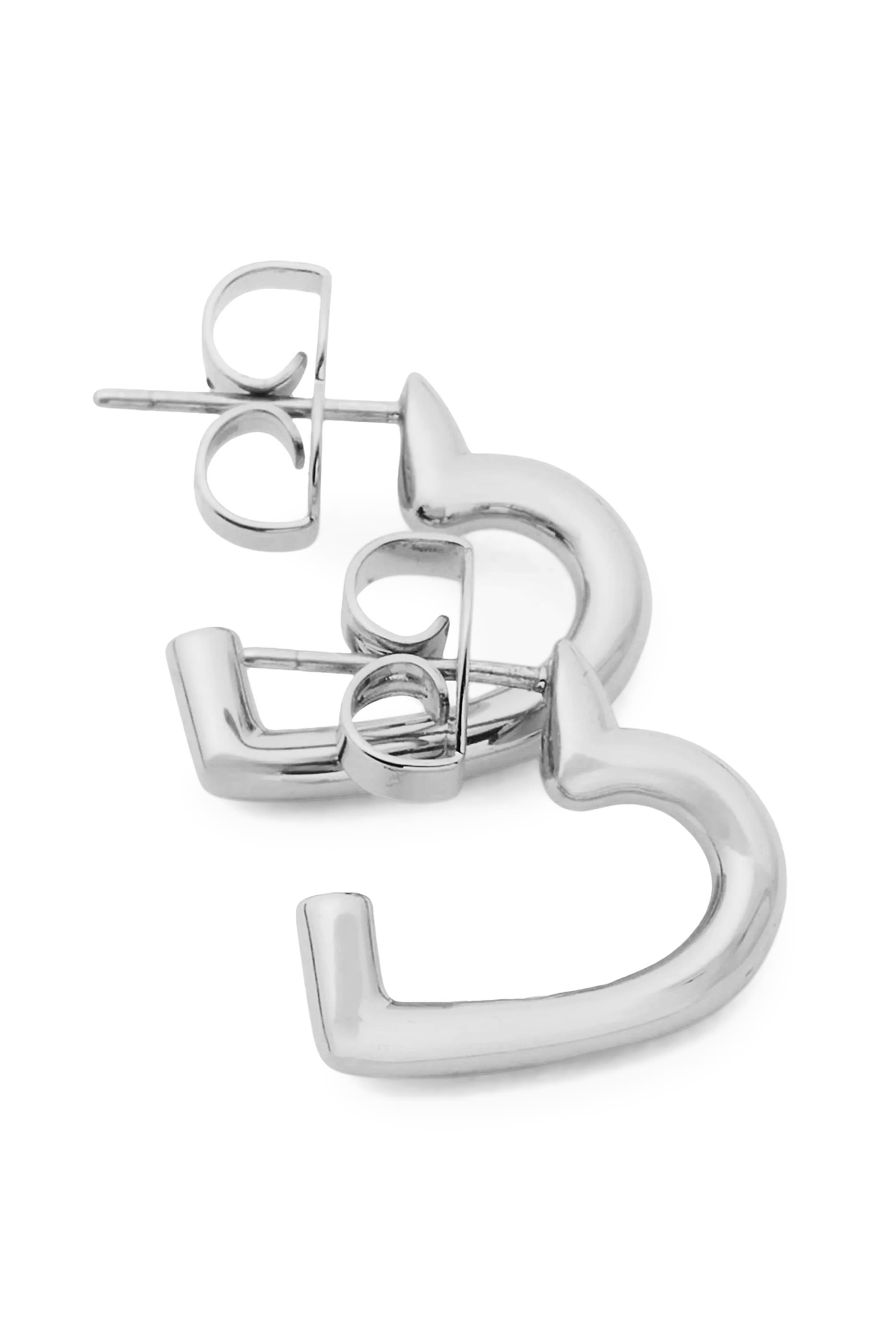 أقراط دائرية هارت يو