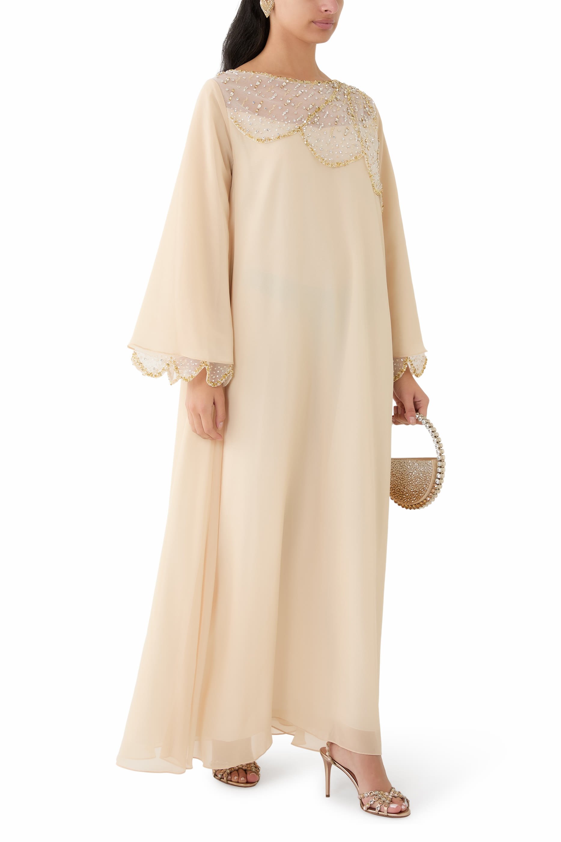 فستان طويل بنقشة صدفية مزينة