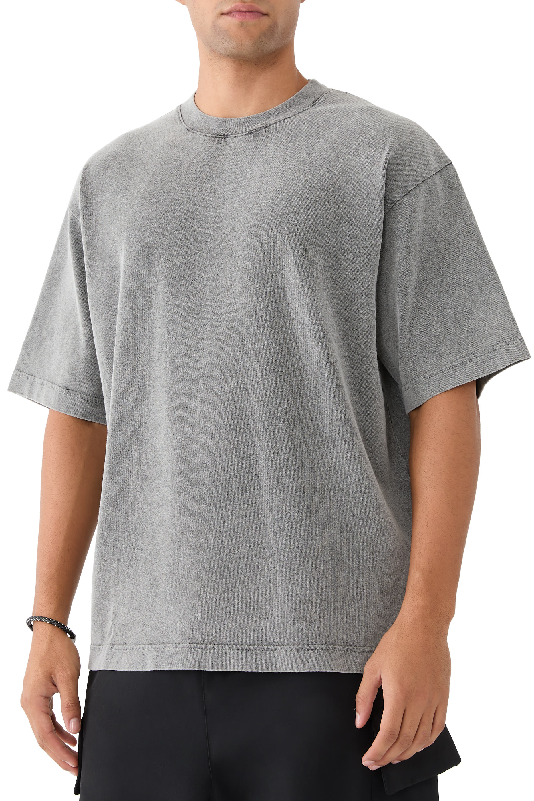 تيشيرت بياقة ضيقة قطن