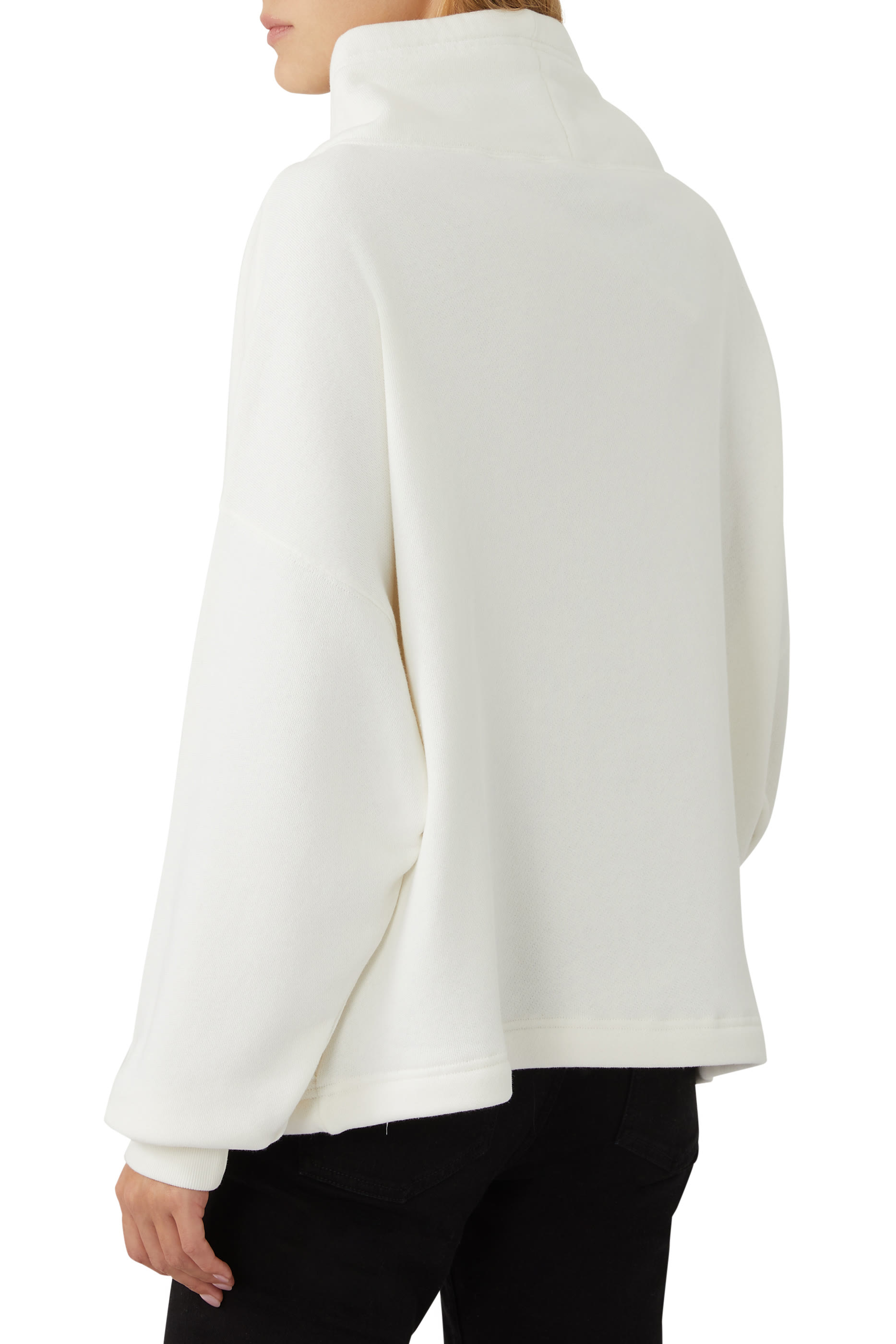 سويت شيرت فينتج بشعار الماركة