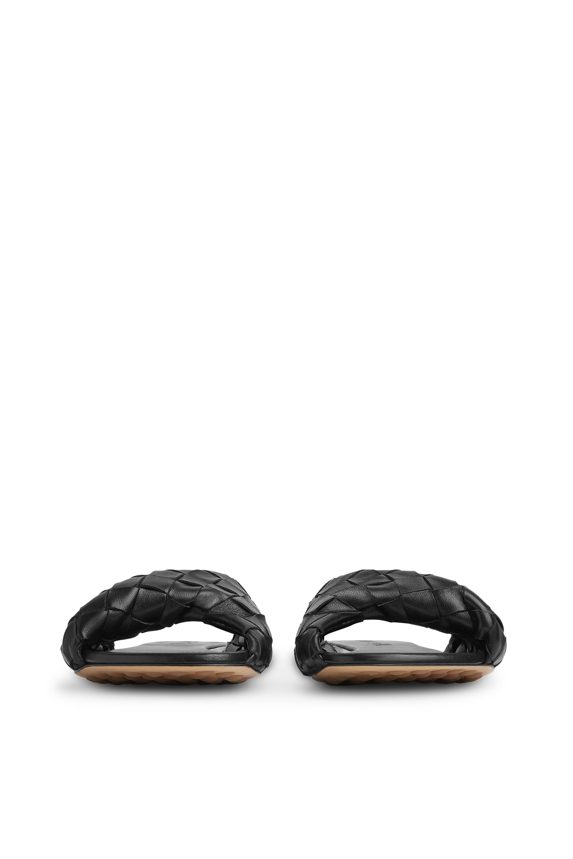 حذاء مفتوح بلينك بنعل مسطح