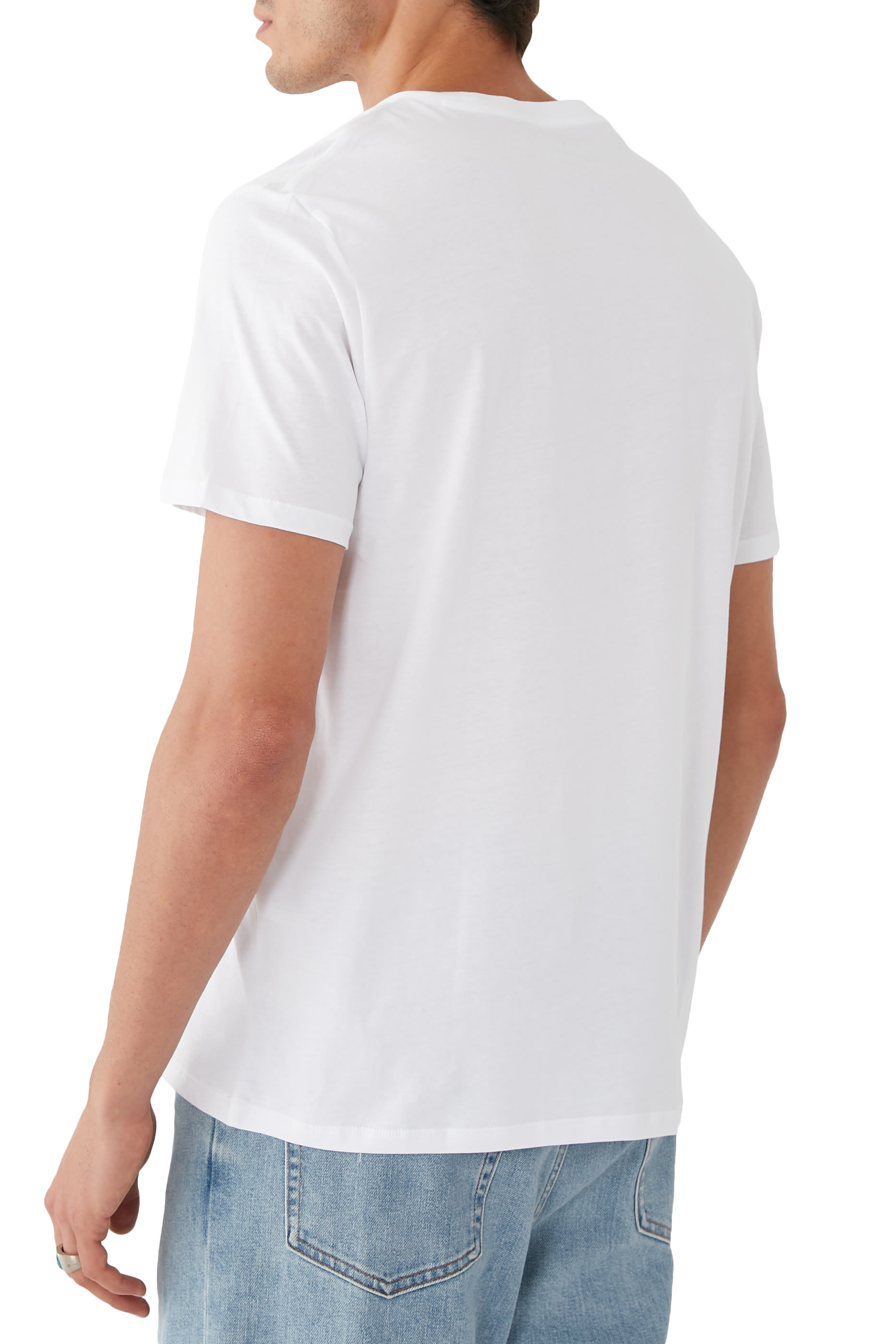 تيشيرت سامر بقصة عادية بياقة ضيقة