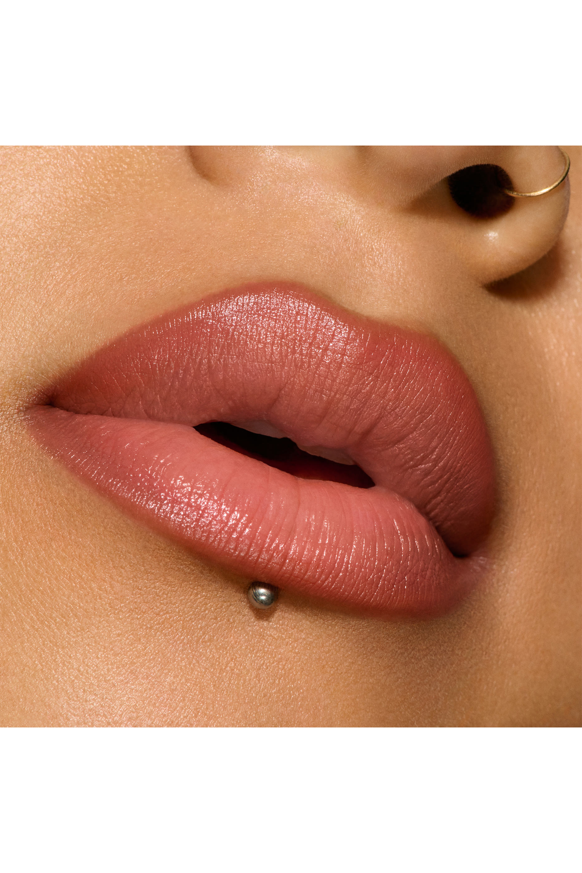 قلم شفاه ليبليزر لامع