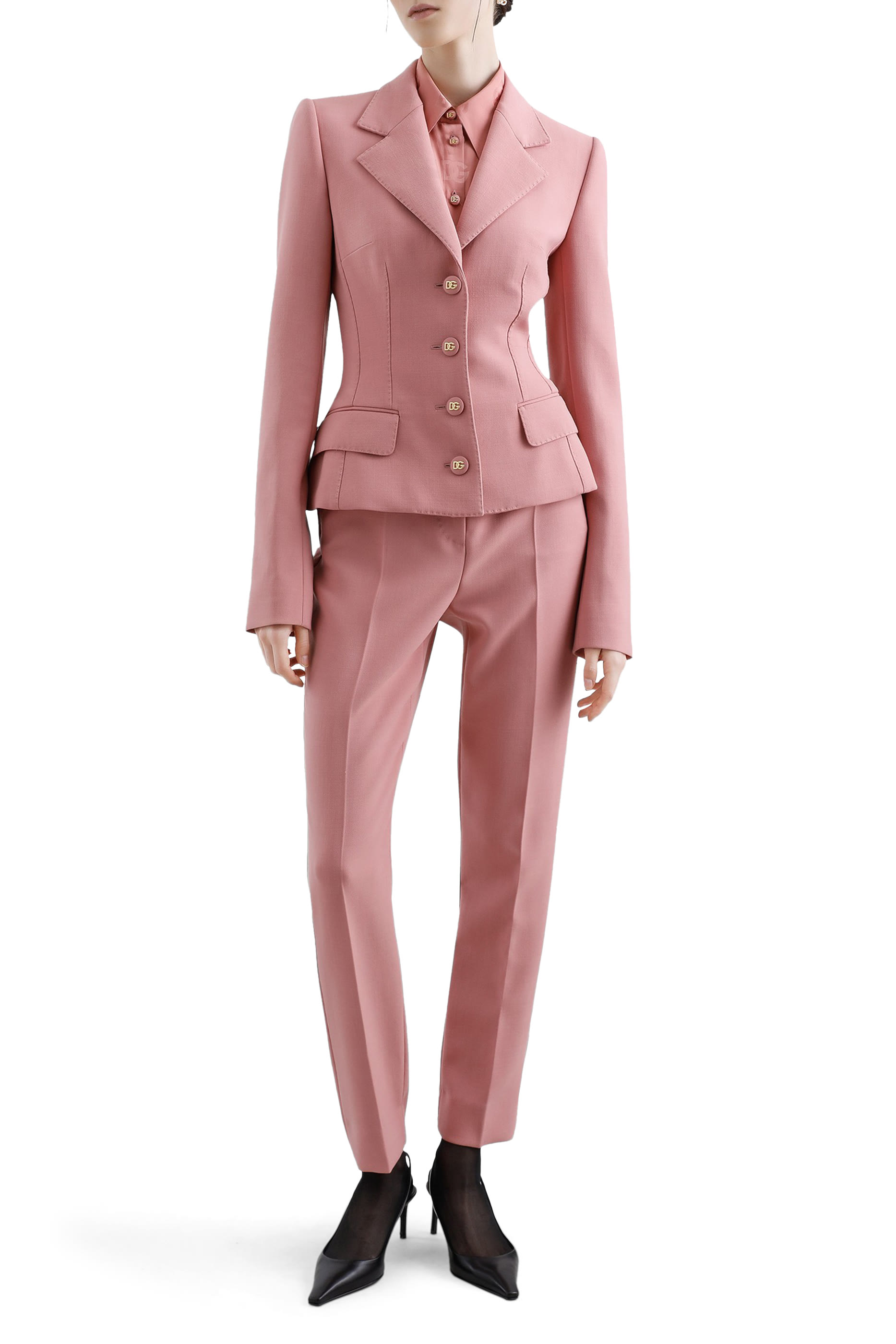 بنطال بقصة ضيقة