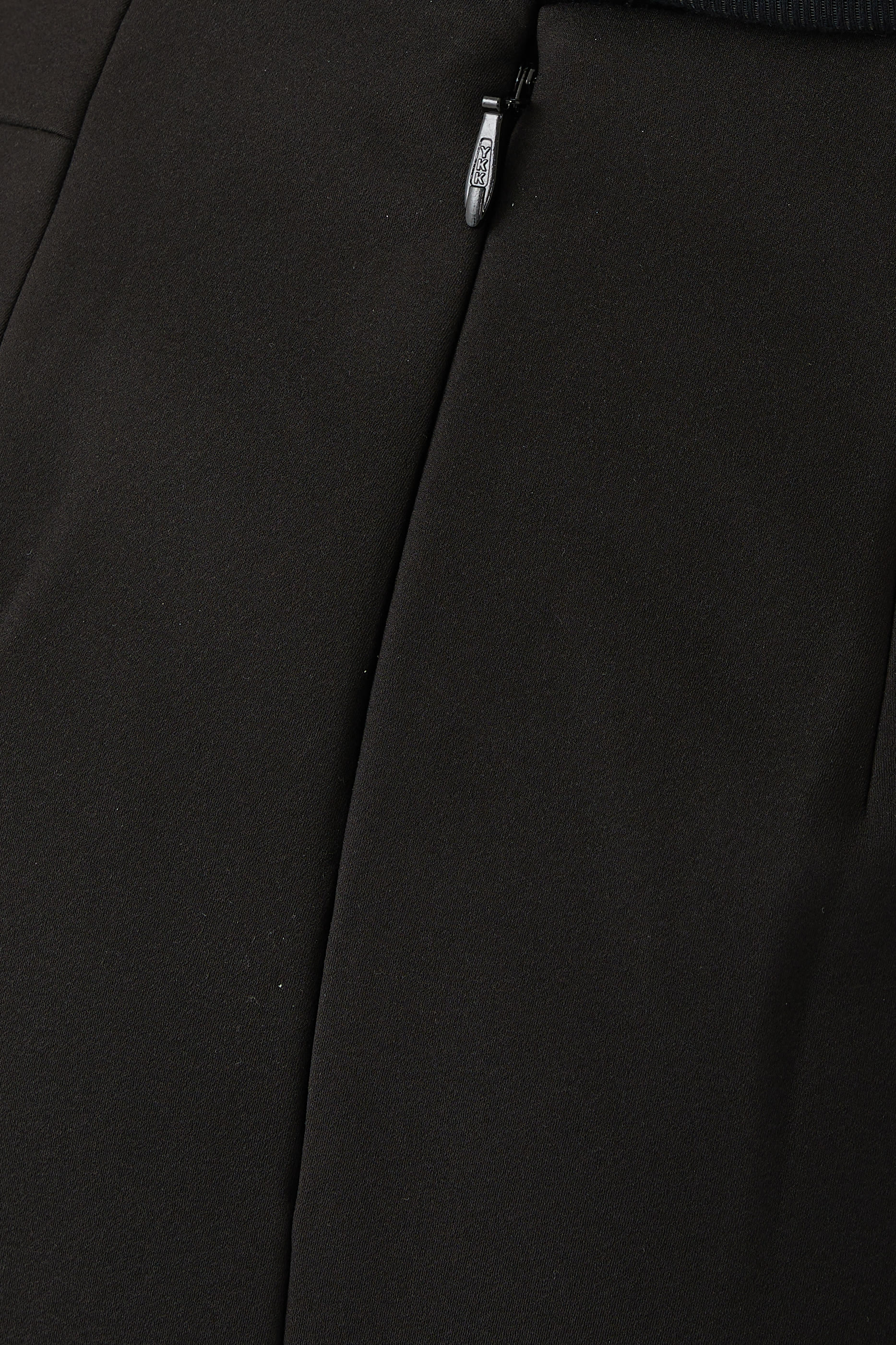 تنورة بالدرستون