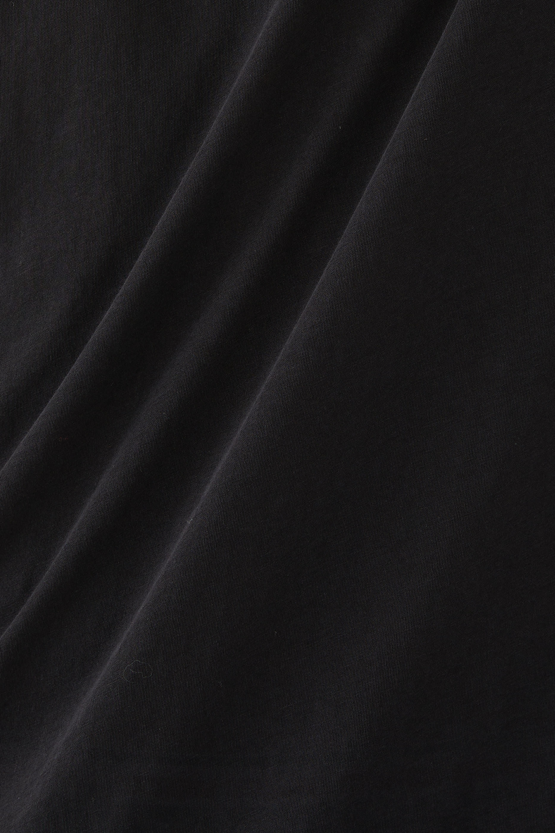 تيشيرت هابا بياقة ضيقة