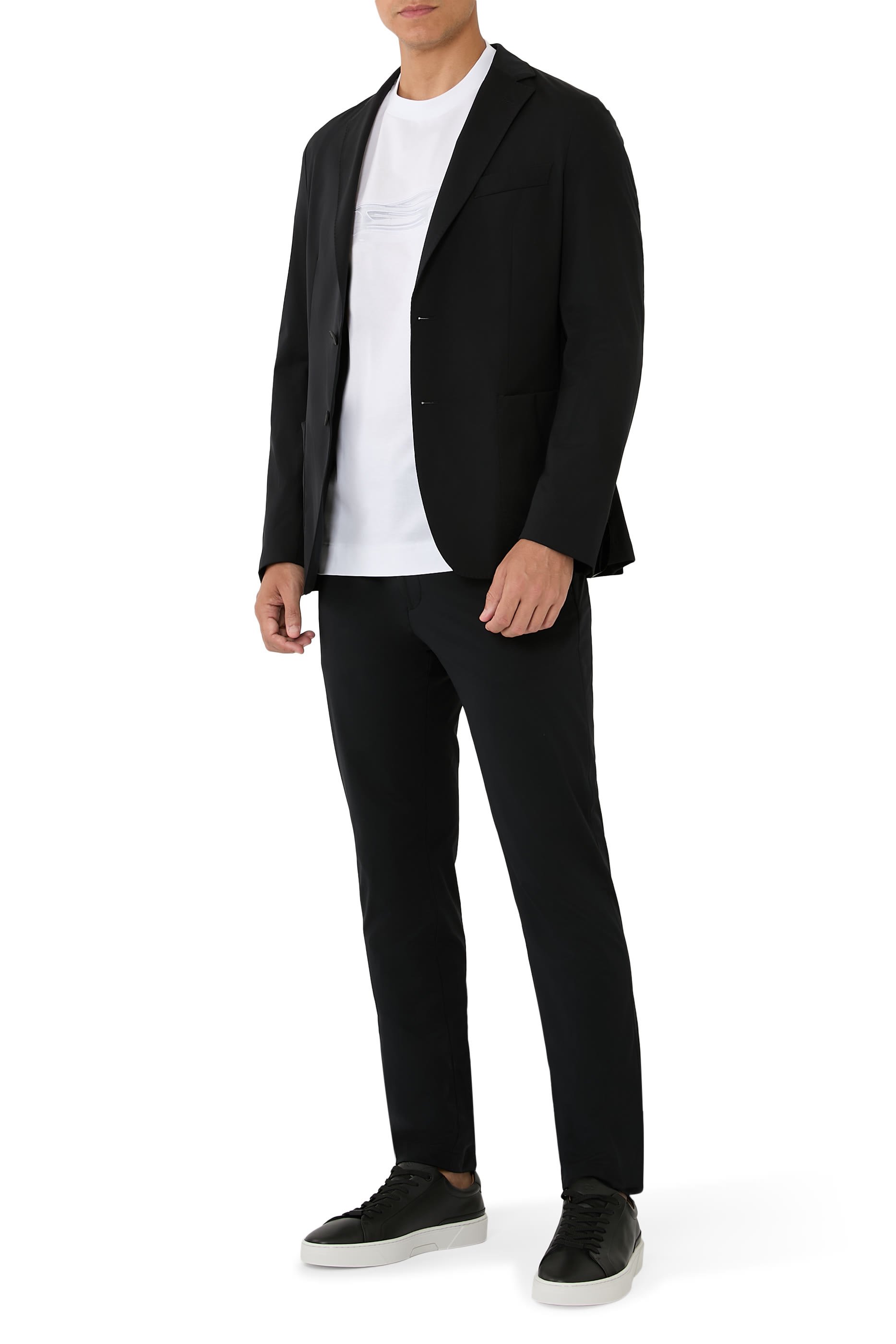 جاكيت بقصة ضيقة