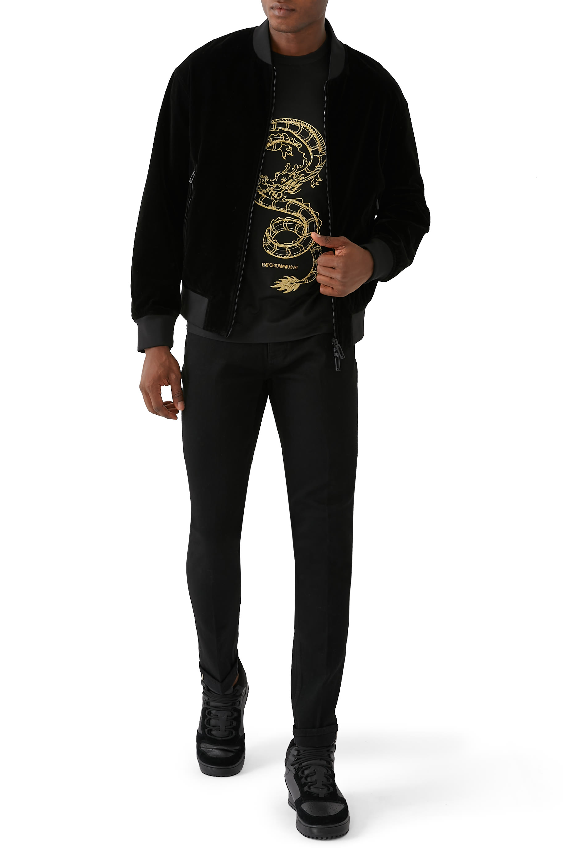 تيشيرت بنقشة تنين بإصدار للسنة القمرية الجديدة