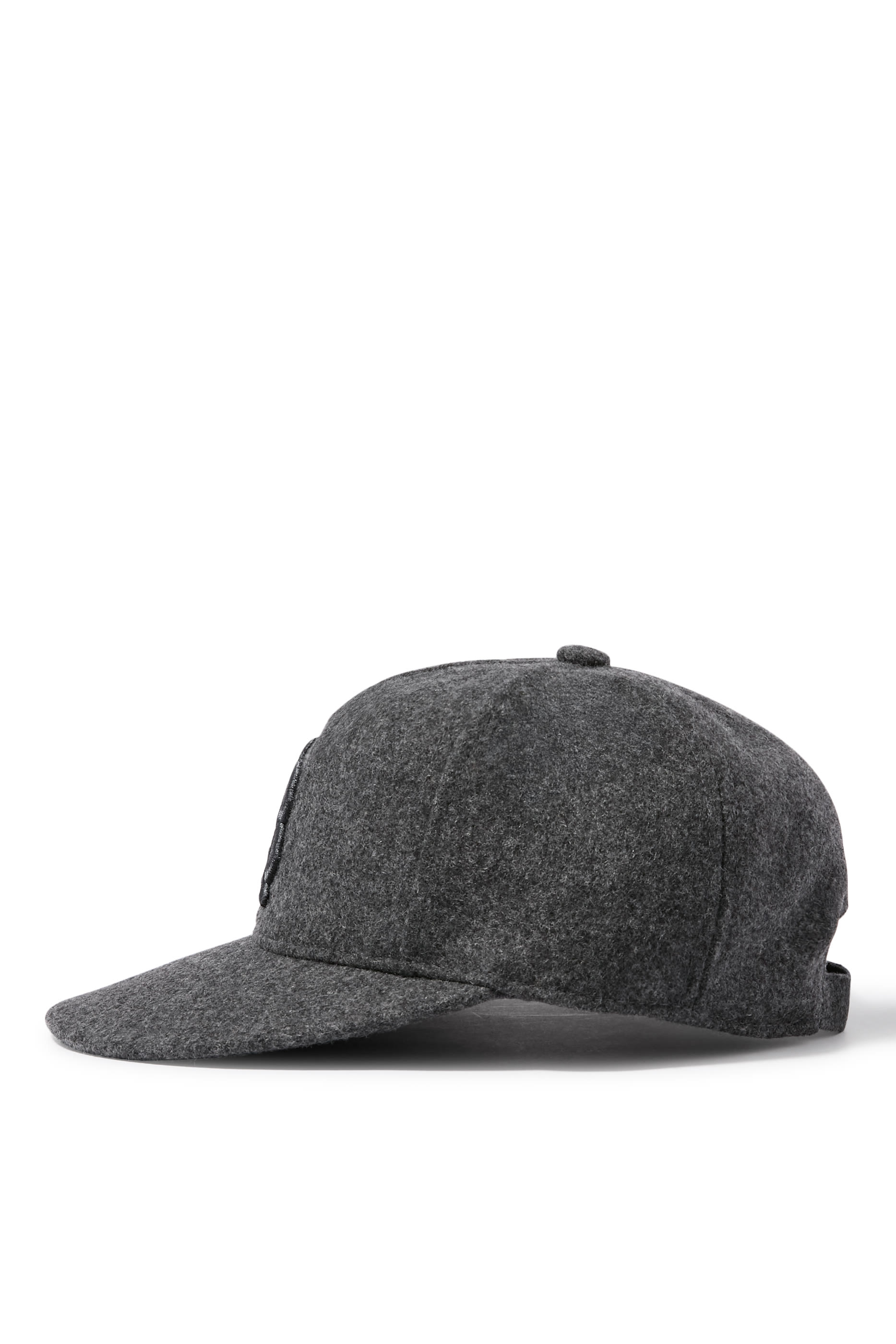 كاب بأحرف شعار الماركة صوف