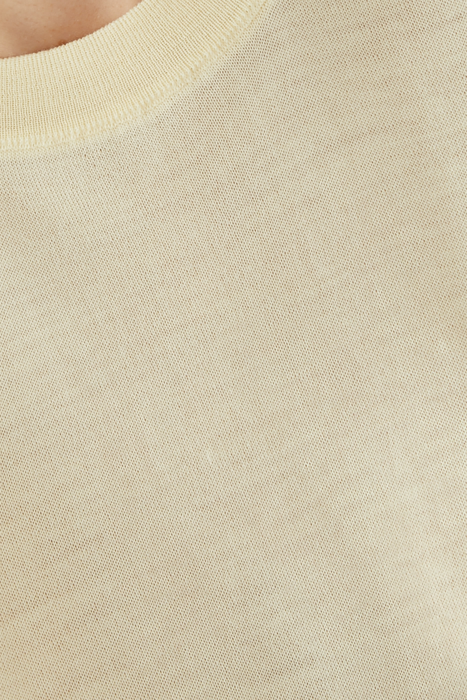 بلوزة فيكي صوف ميرينو