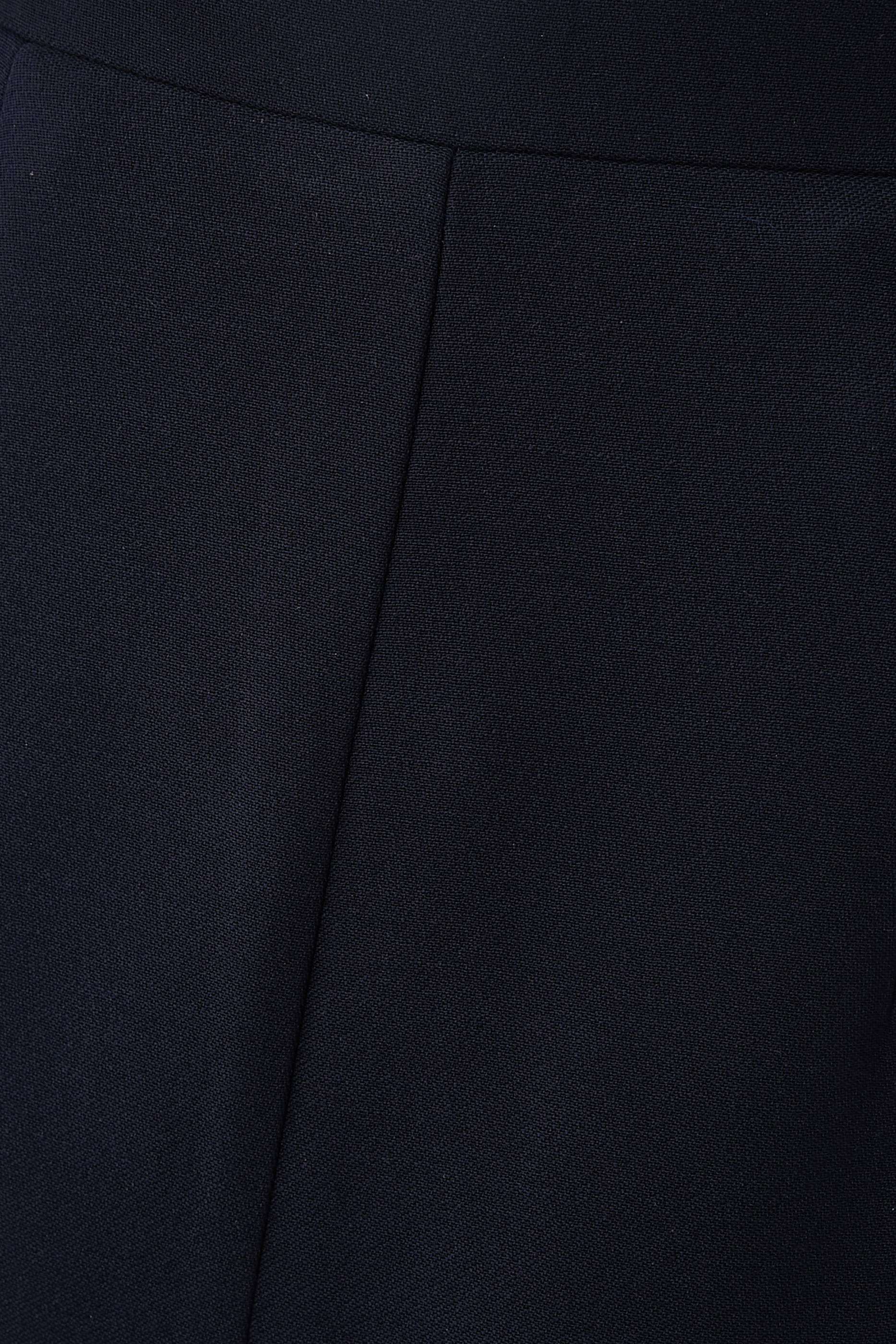 تنورة متوسطة الطول صوف