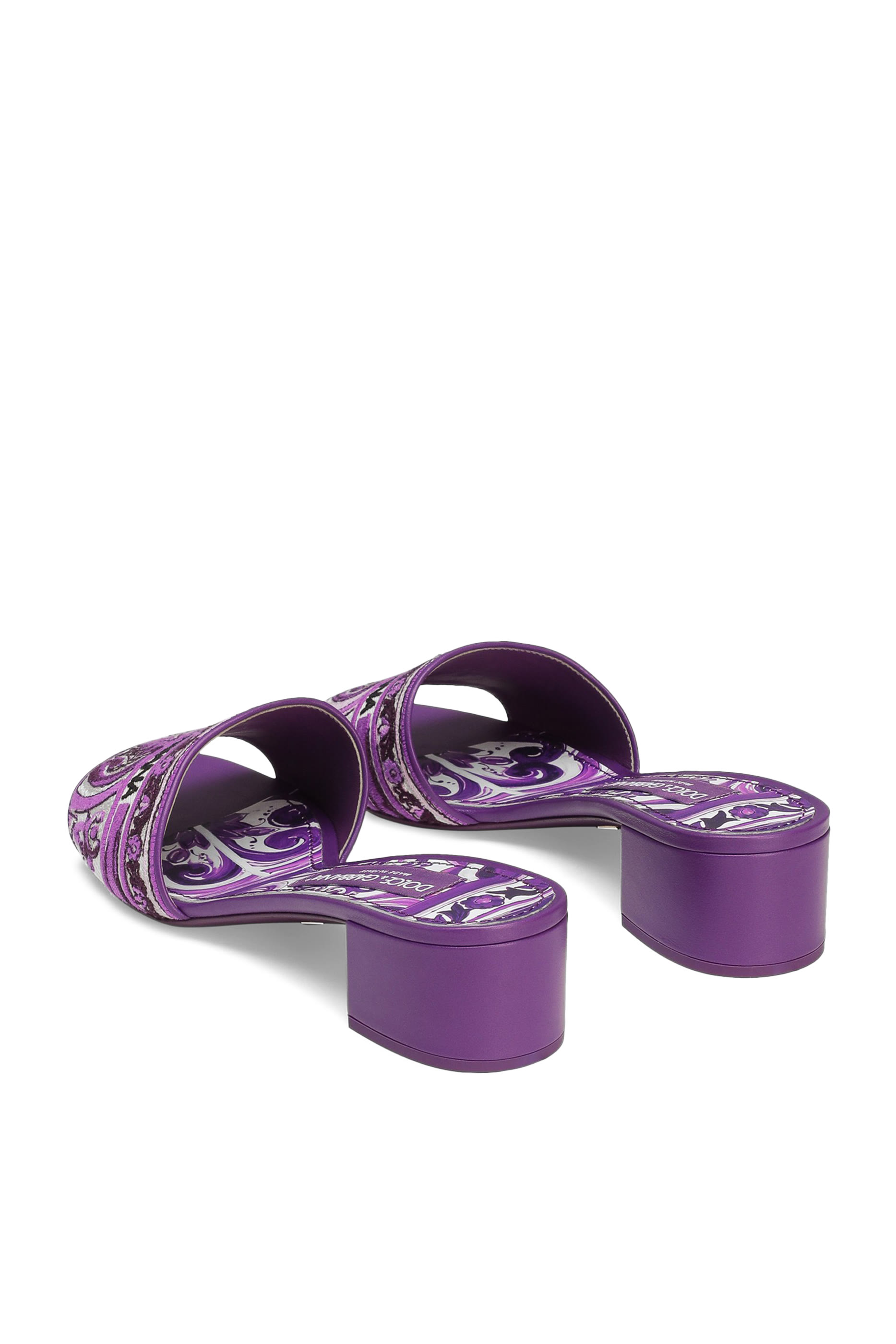 حذاء مفتوح من الخلف 60 بنقشة مايوليكا