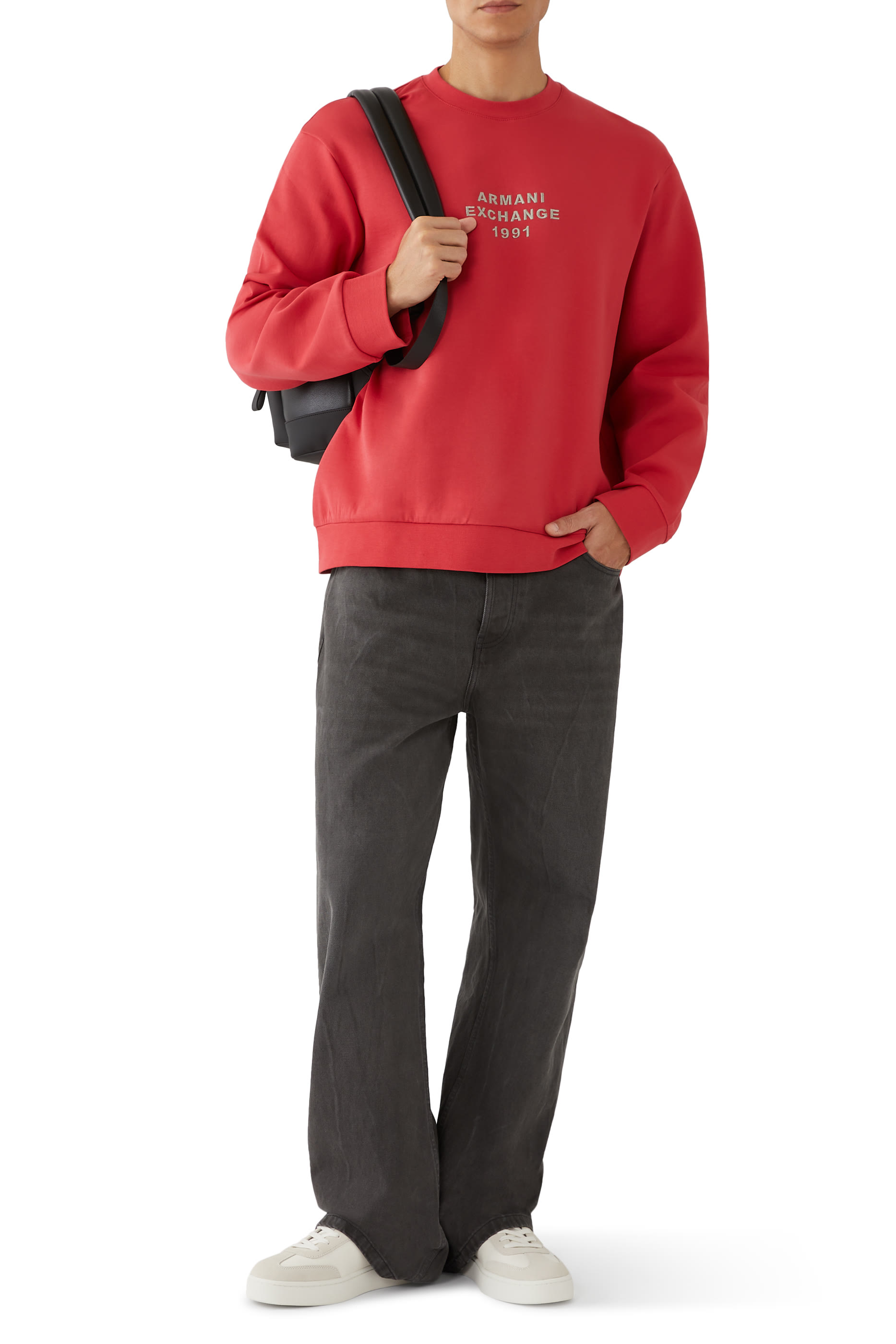 سويت شيرت بشعار الماركة