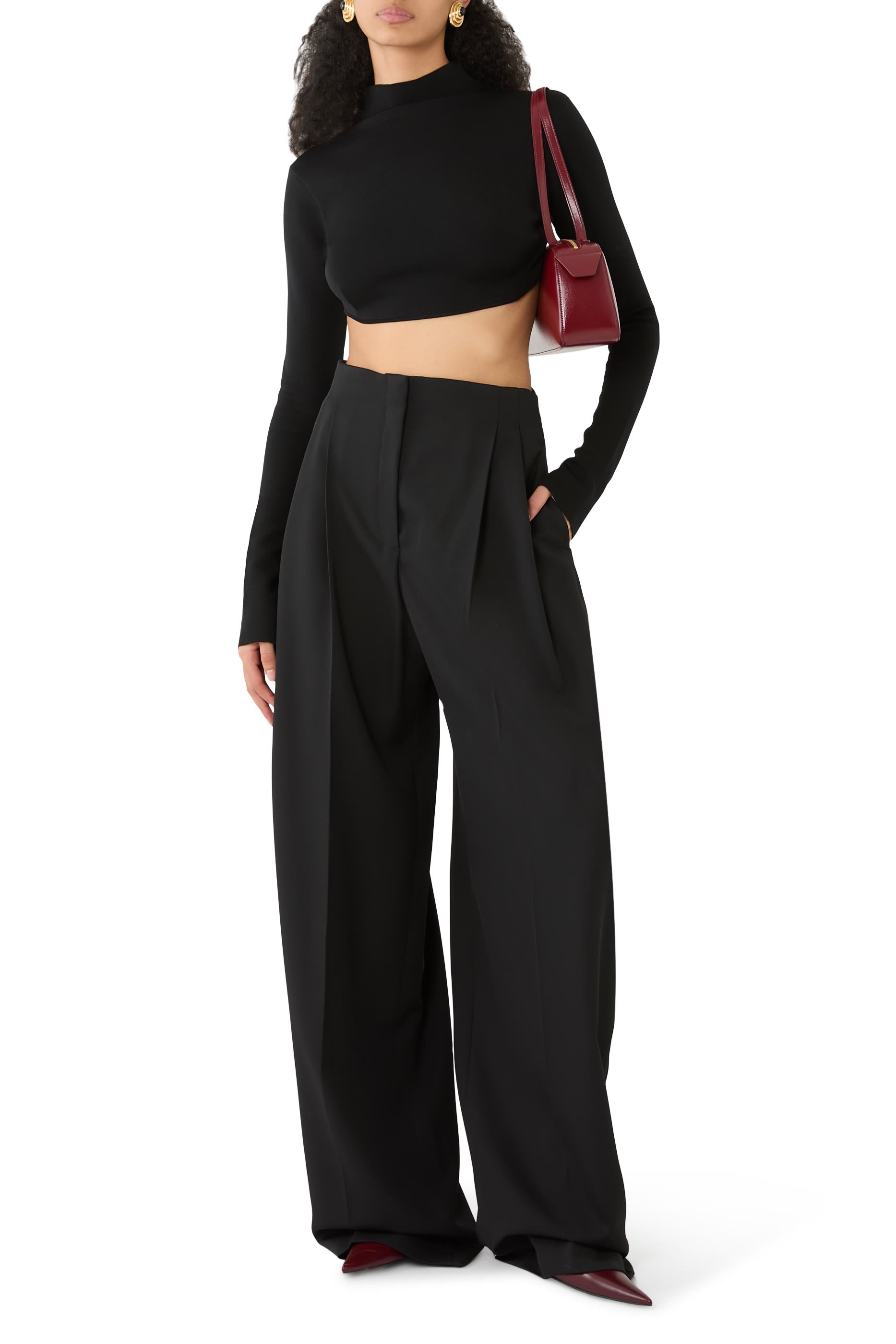 بلوزة قصيرة منسوجة