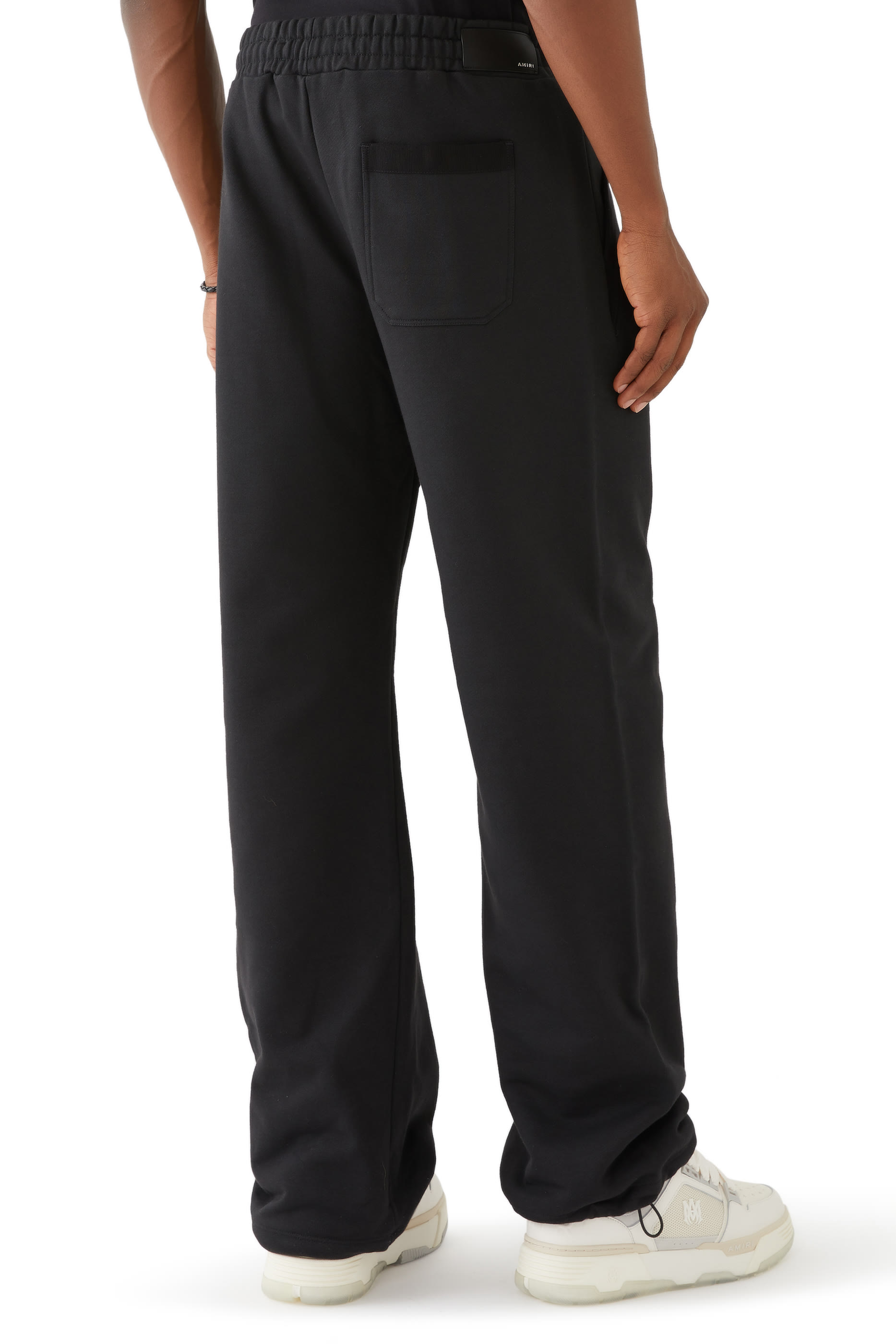 بنطال رياضي بشعار الماركة