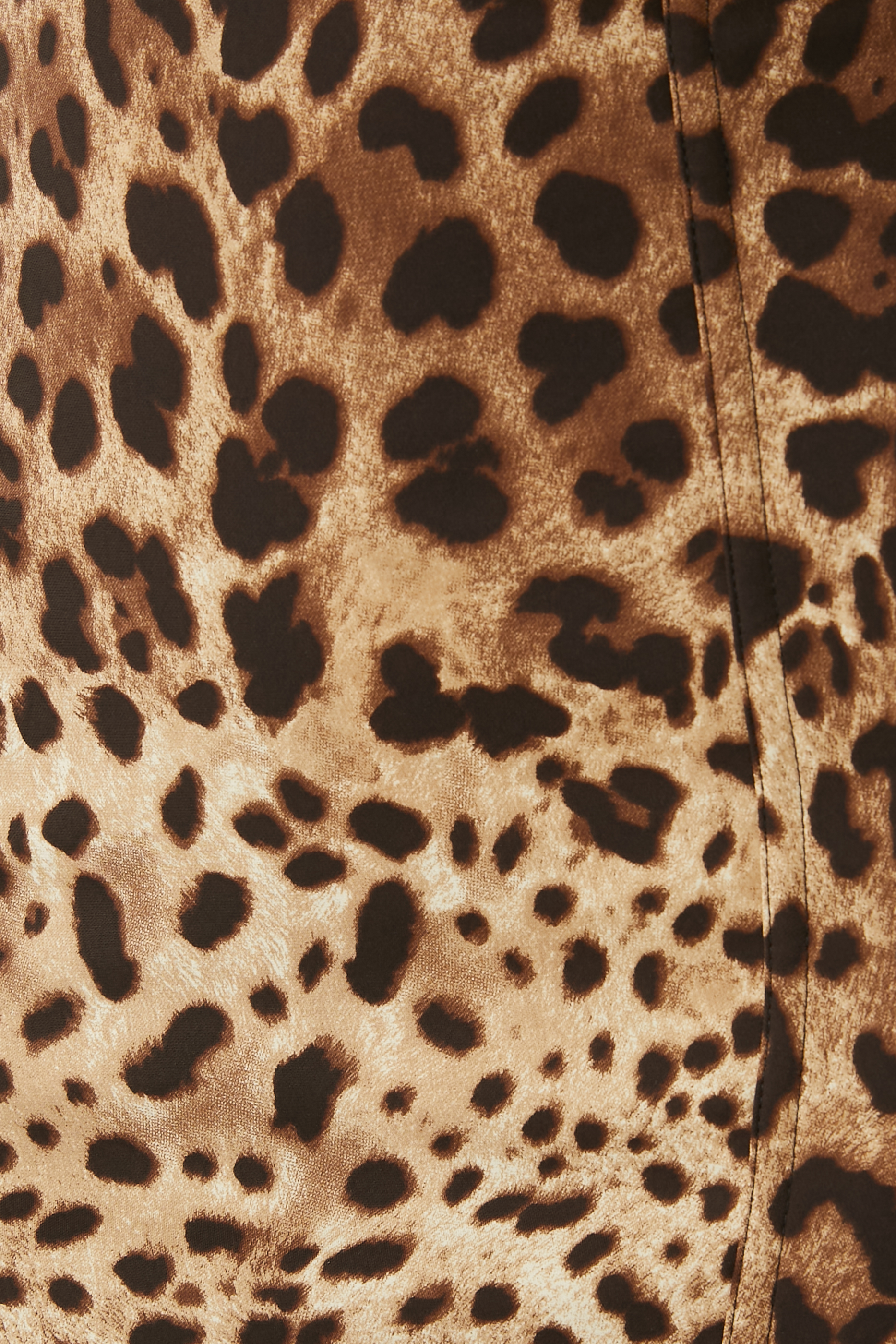 فستان متوسط الطول بنقشة جلد الفهد