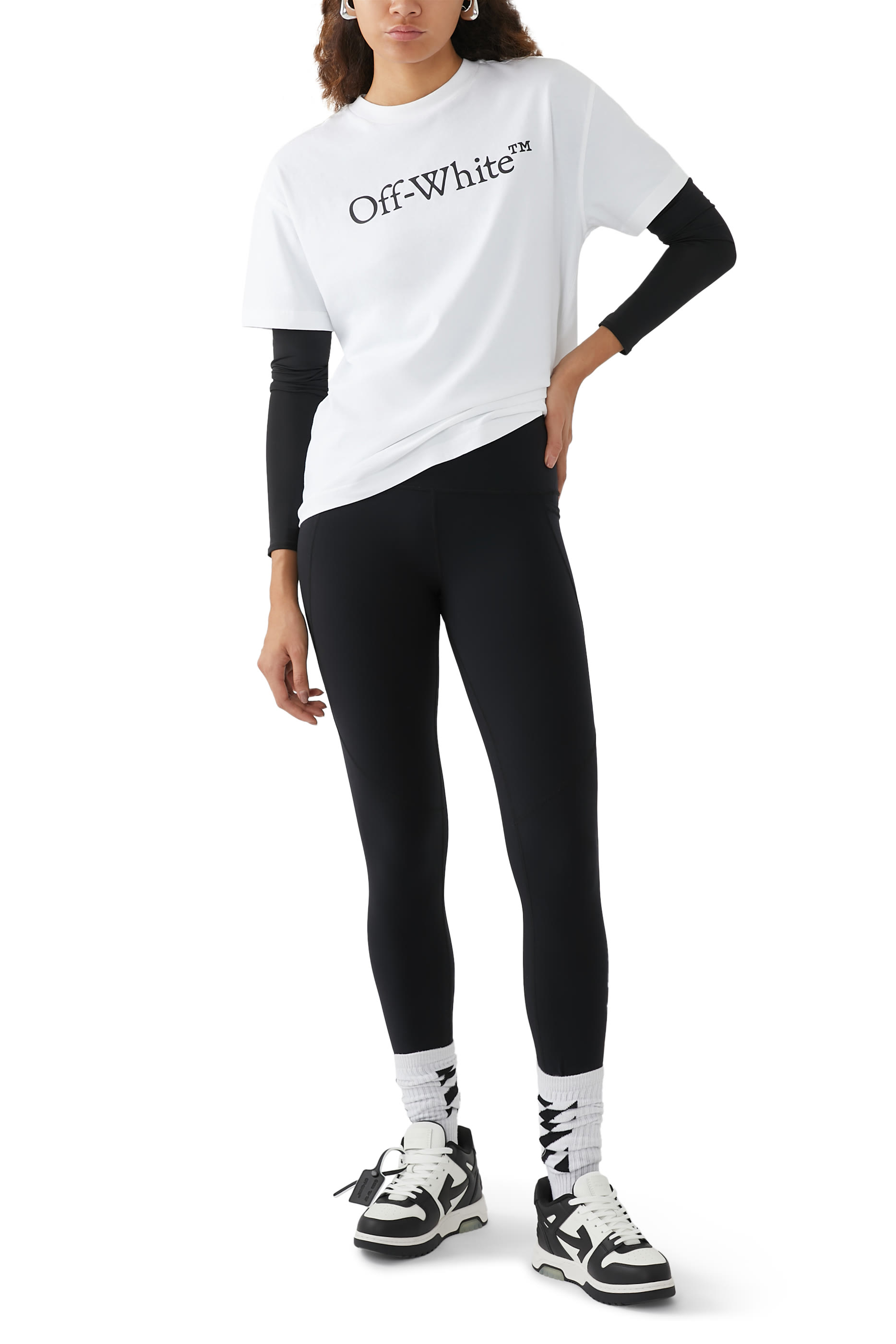 تيشيرت كاجوال بوكيش بشعار الماركة للأطفال