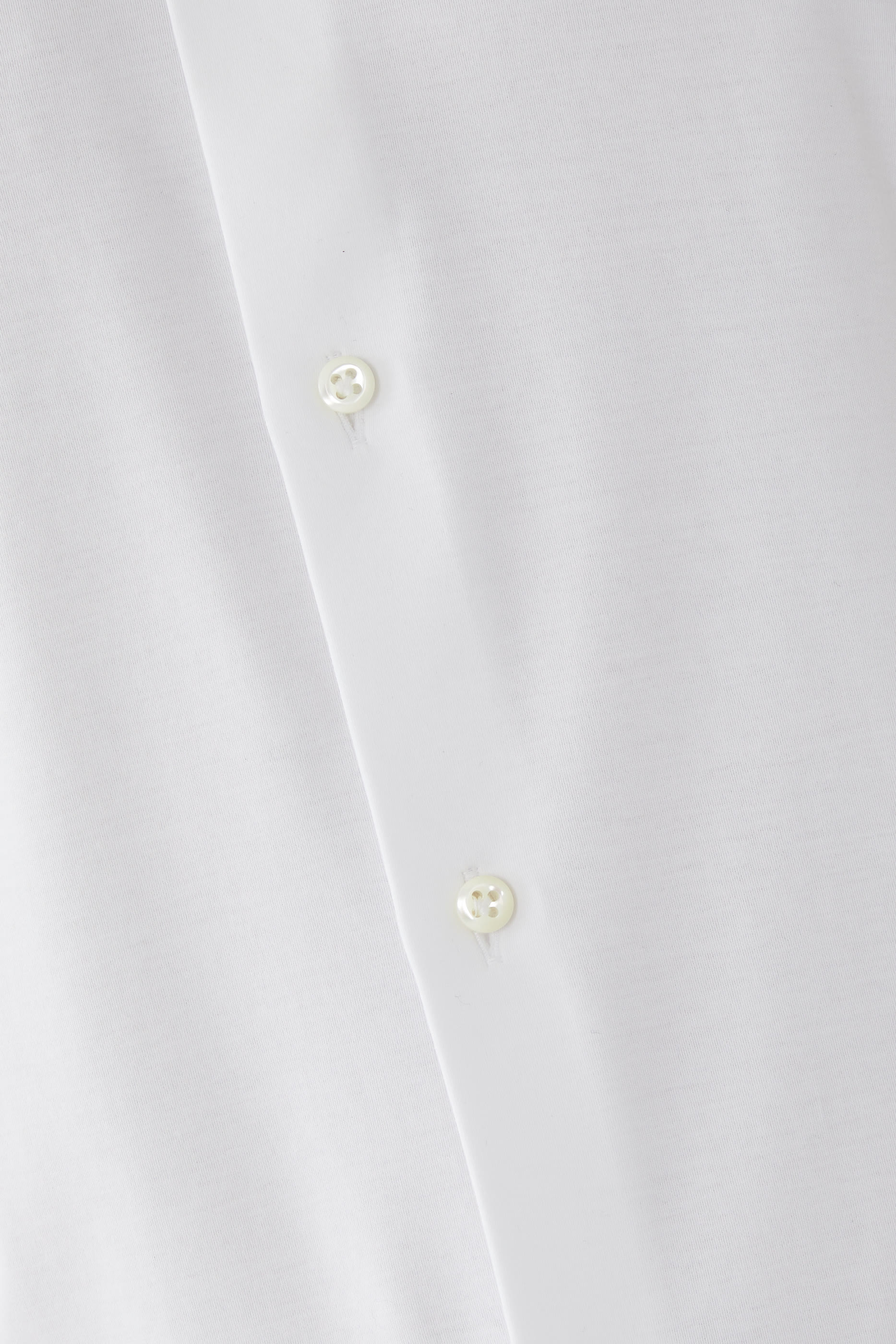 قميص ال هايز كينت بقصة ضيقة