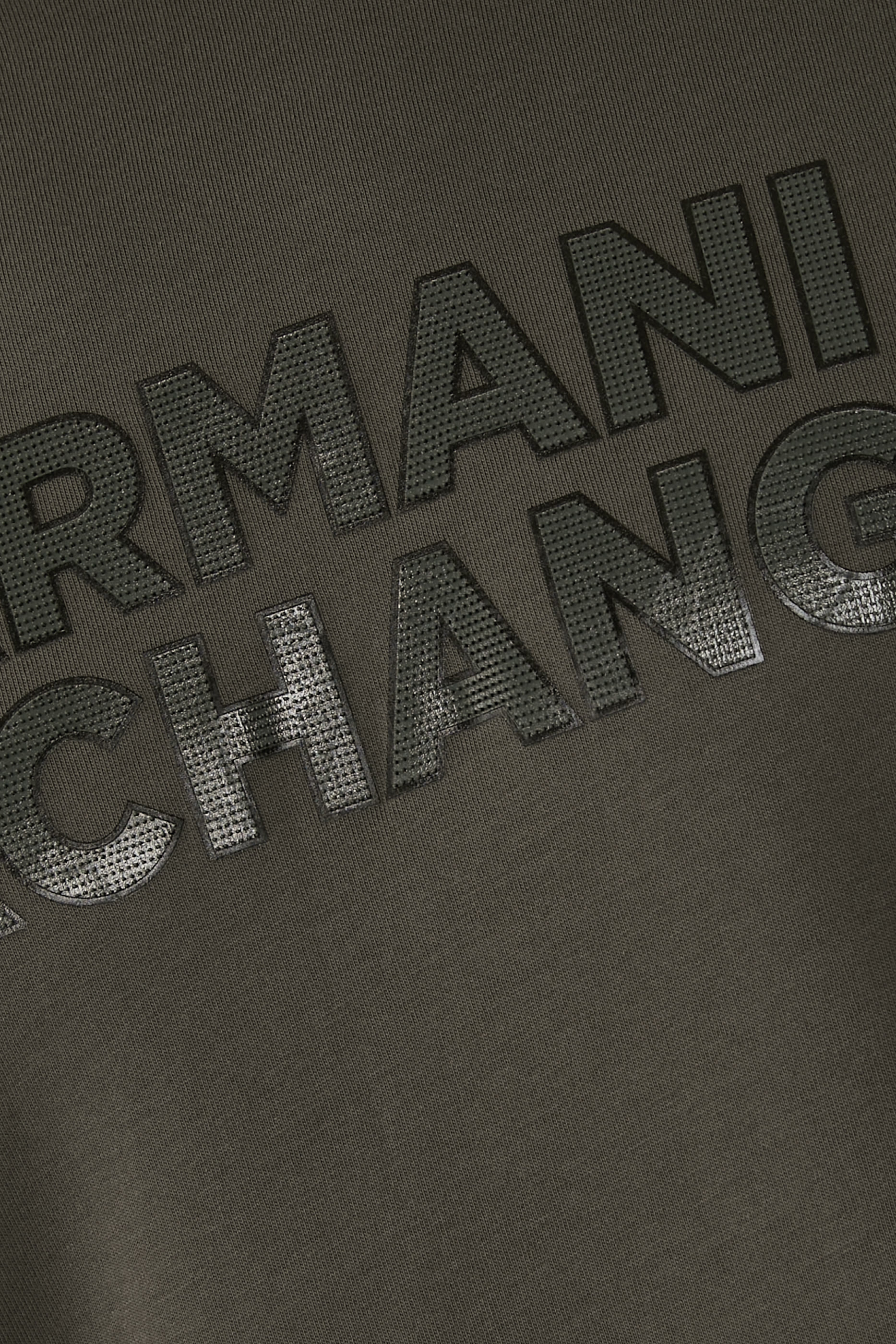 تيشيرت بشعار الماركة قطن