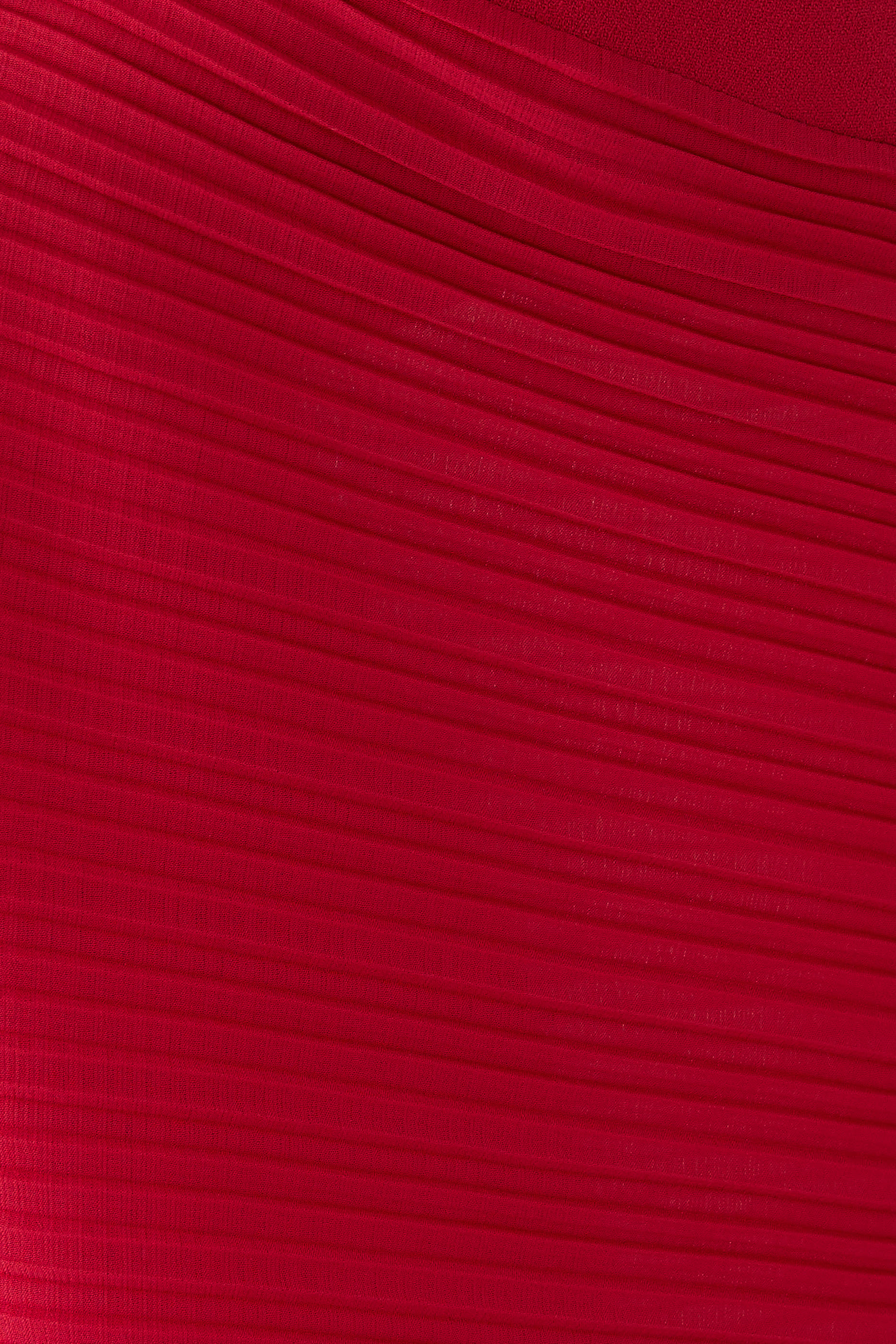 فستان نعومي طويل