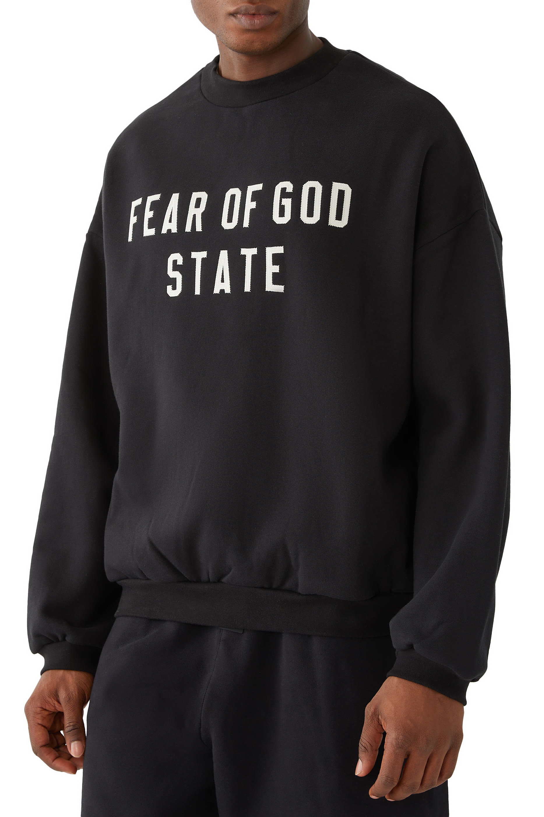 سويت شيرت بياقة ضيقة صوف ثقيل