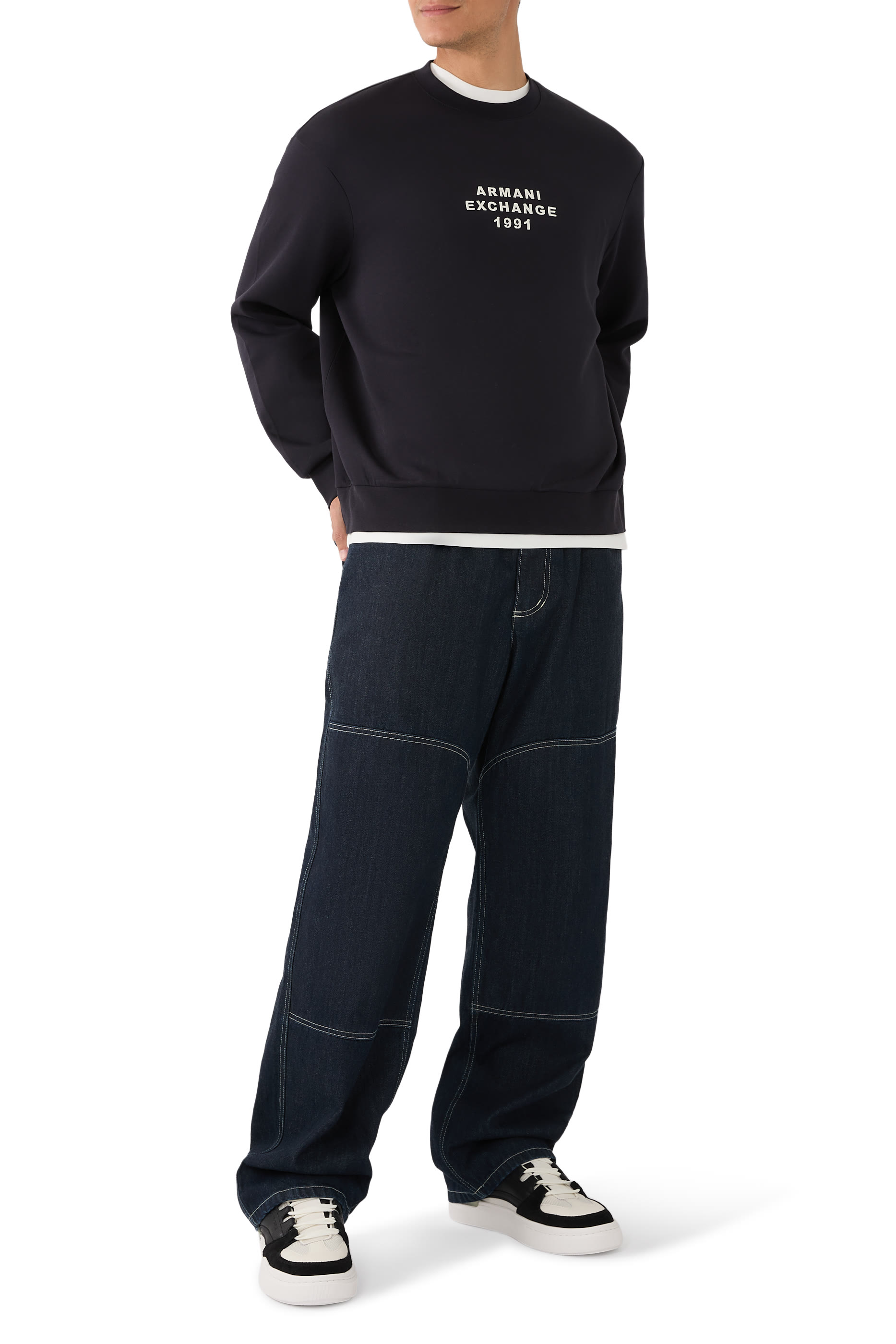 سويت شيرت بشعار الماركة