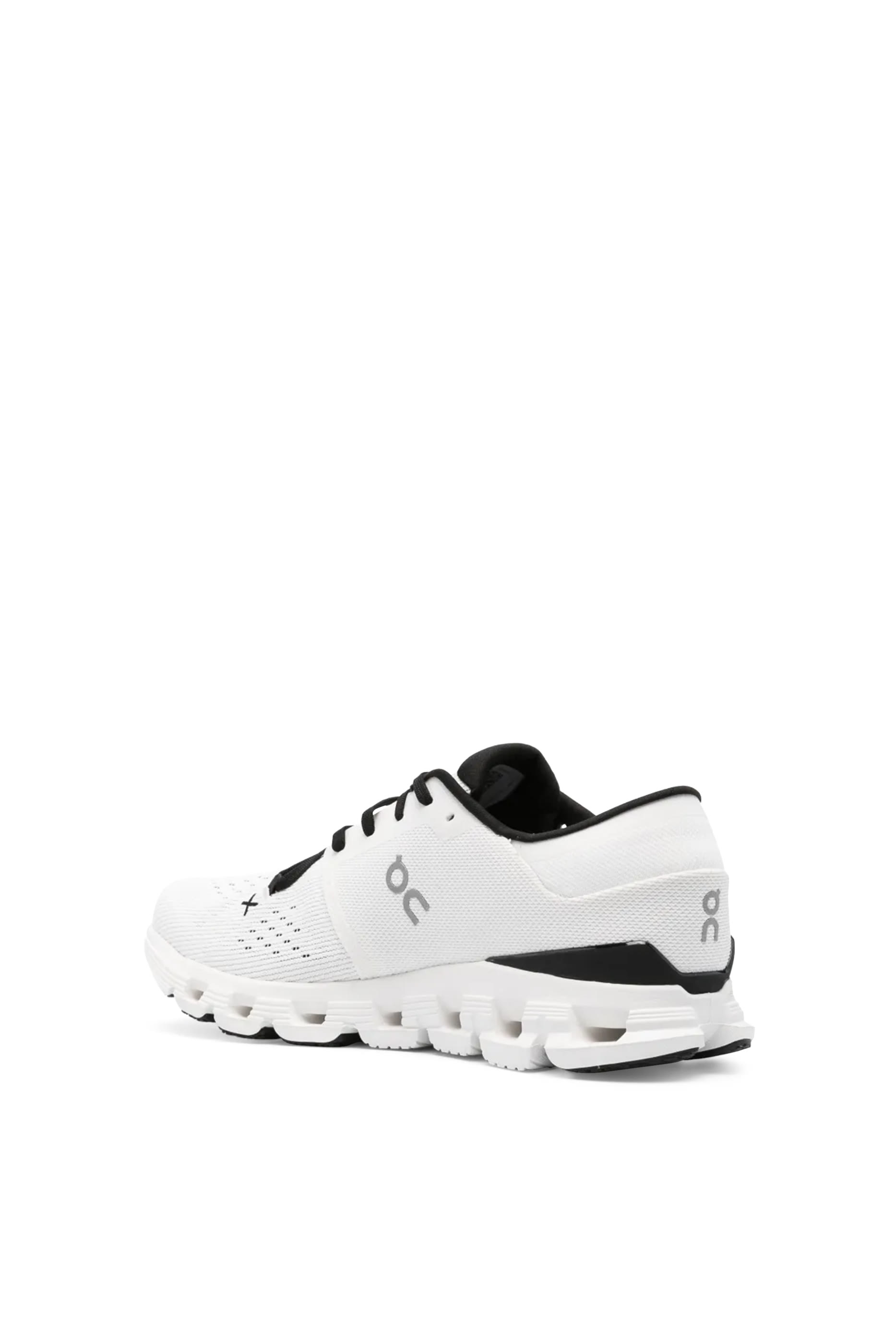 سنيكرز كلاود اكس 4