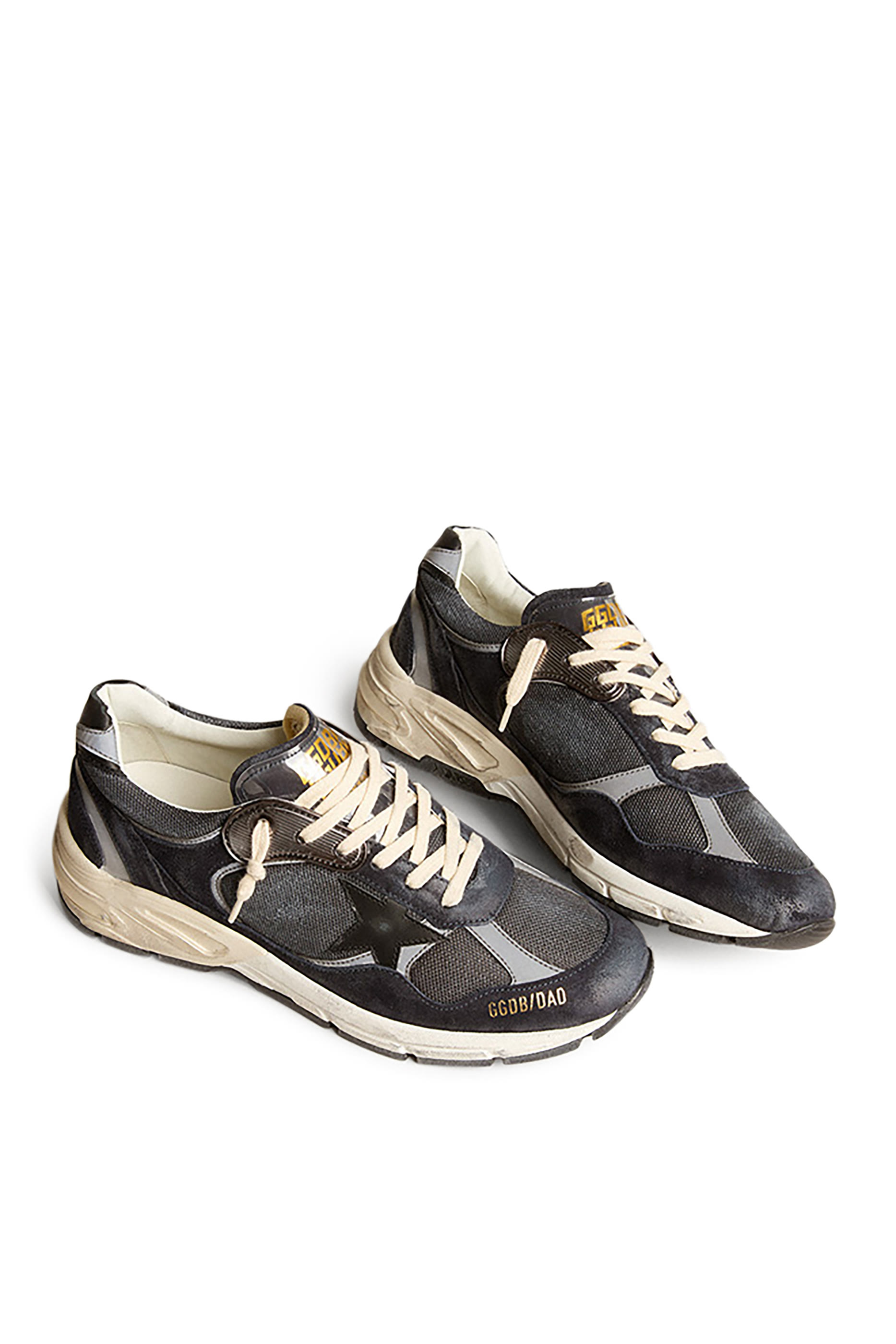 سنيكرز داد ستار جلد