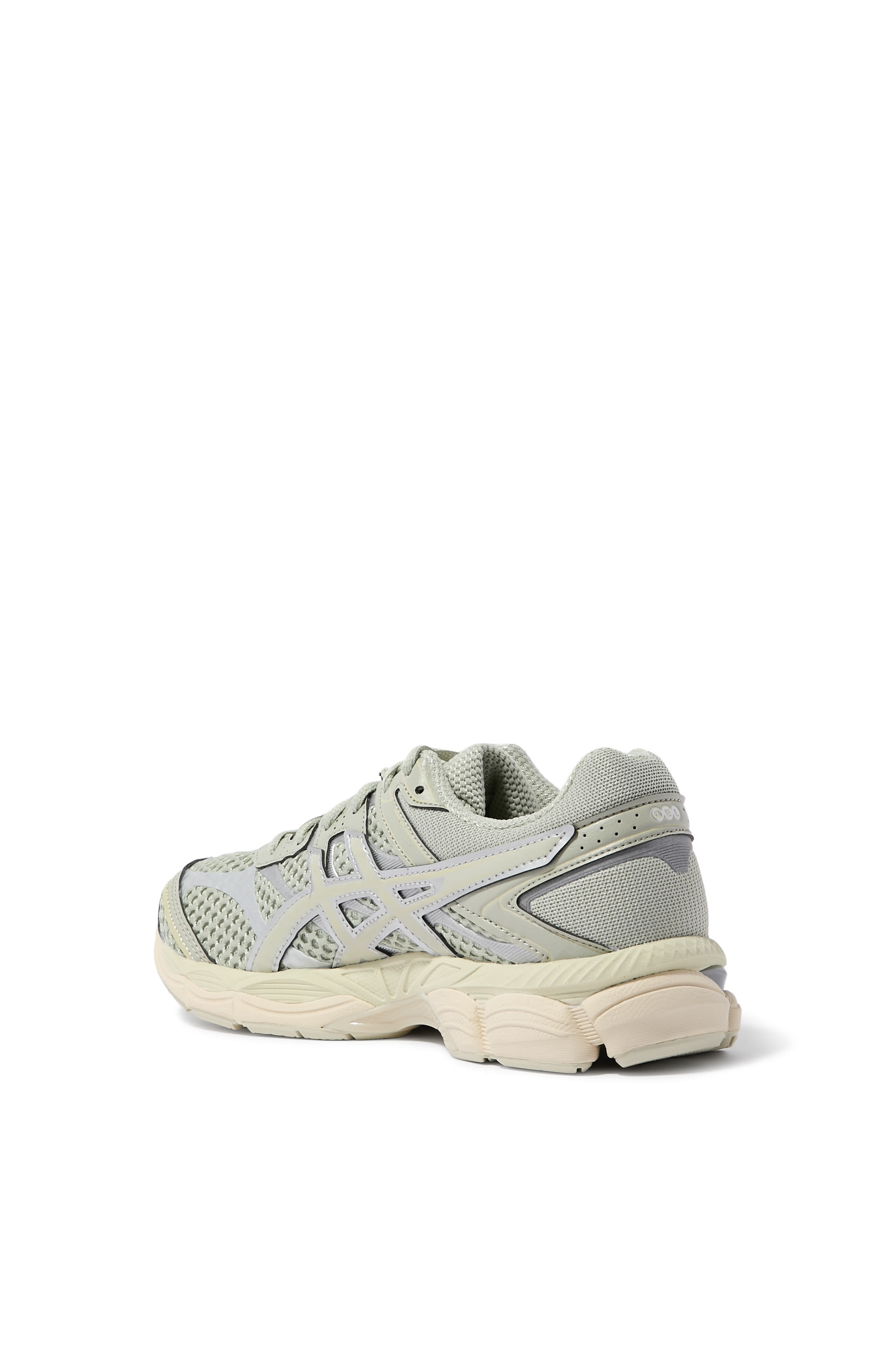 سنيكرز جل-كومولوس 16