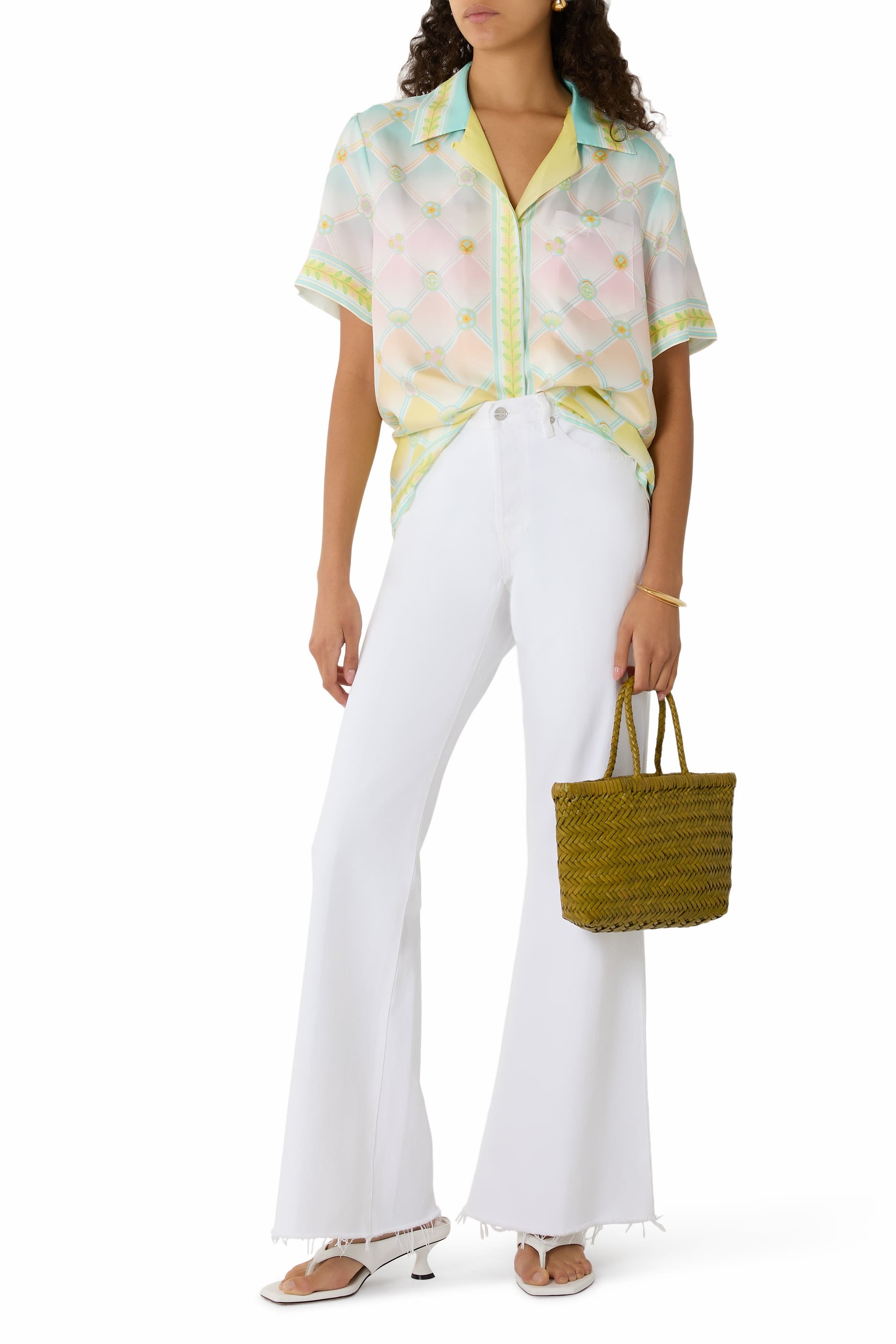 قميص بأكمام قصيرة ونقشة كاندي ايكونز