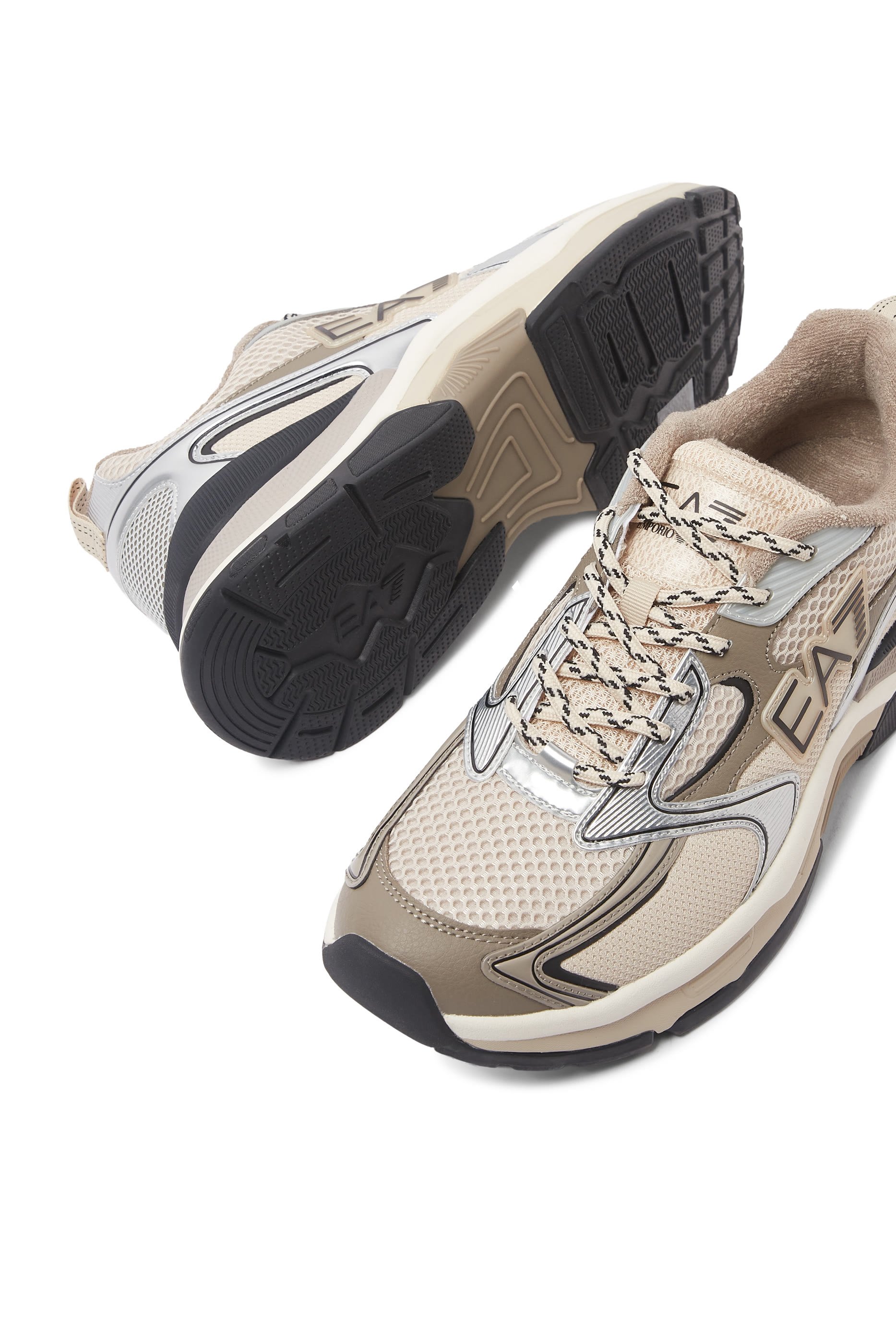 سنيكرز بريداتور