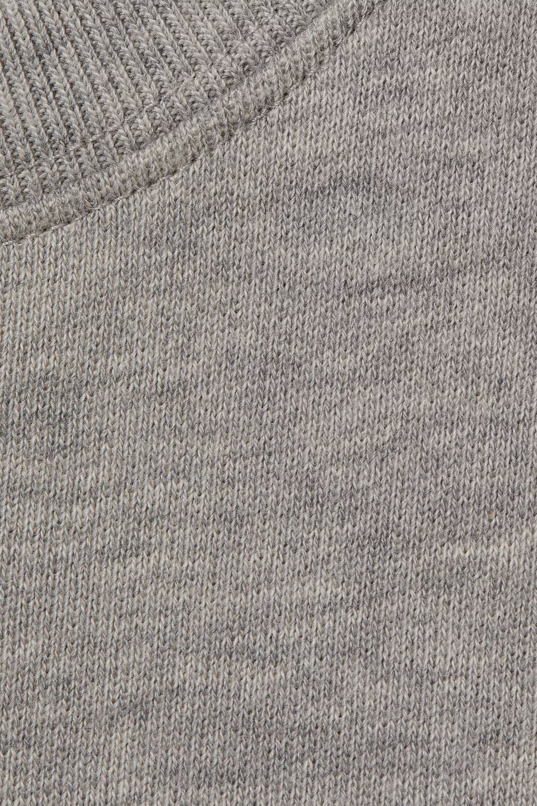 سويت شيرت بشعار الماركة للأطفال