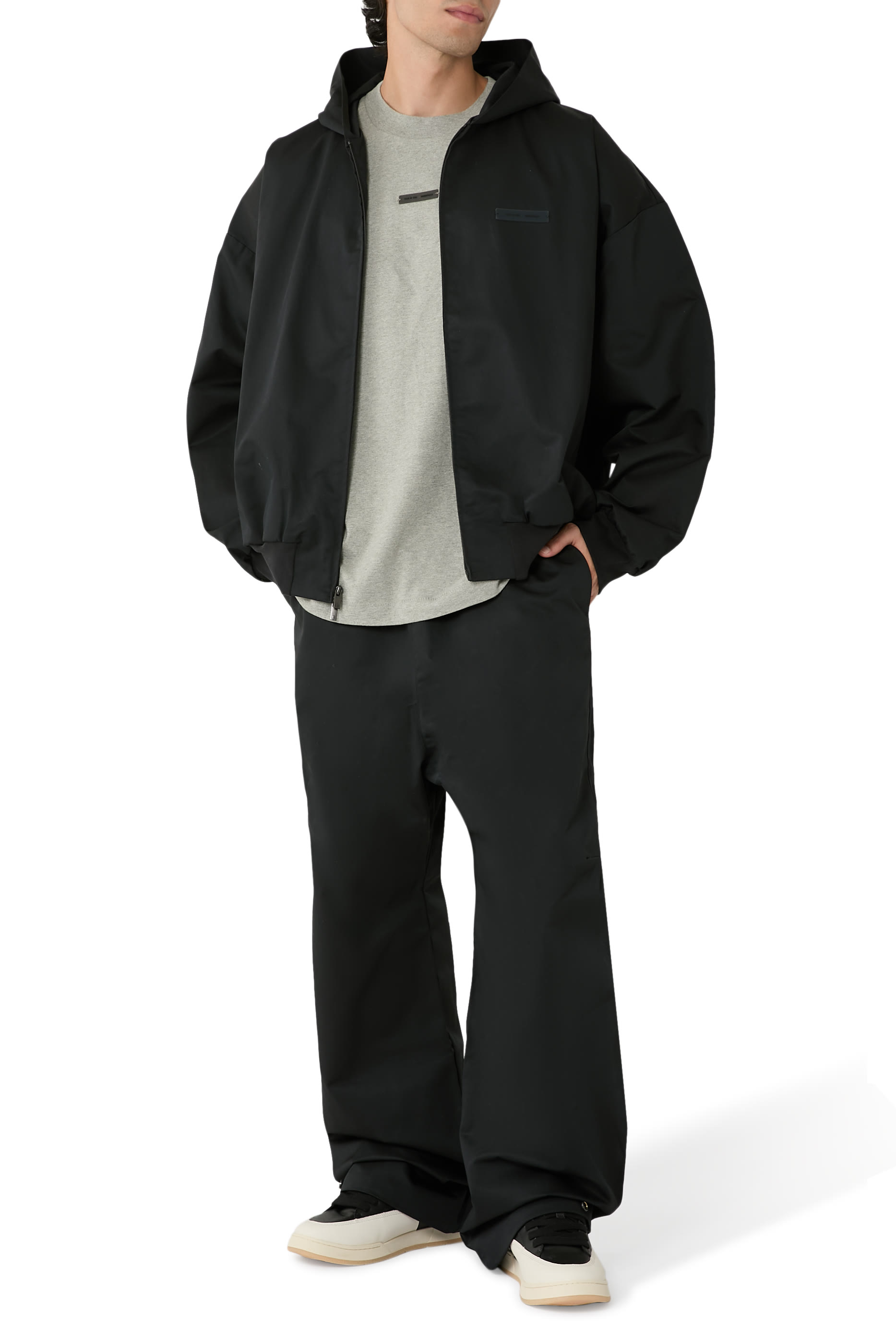 بنطال مستوحى من أزياء العمال بولي تويل