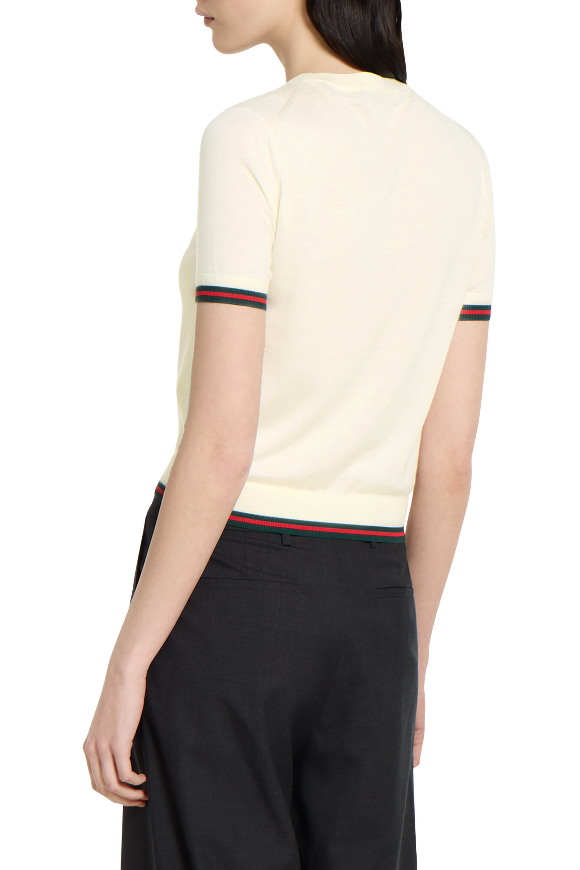 بلوزة حرير وكشمير فائق النعومة