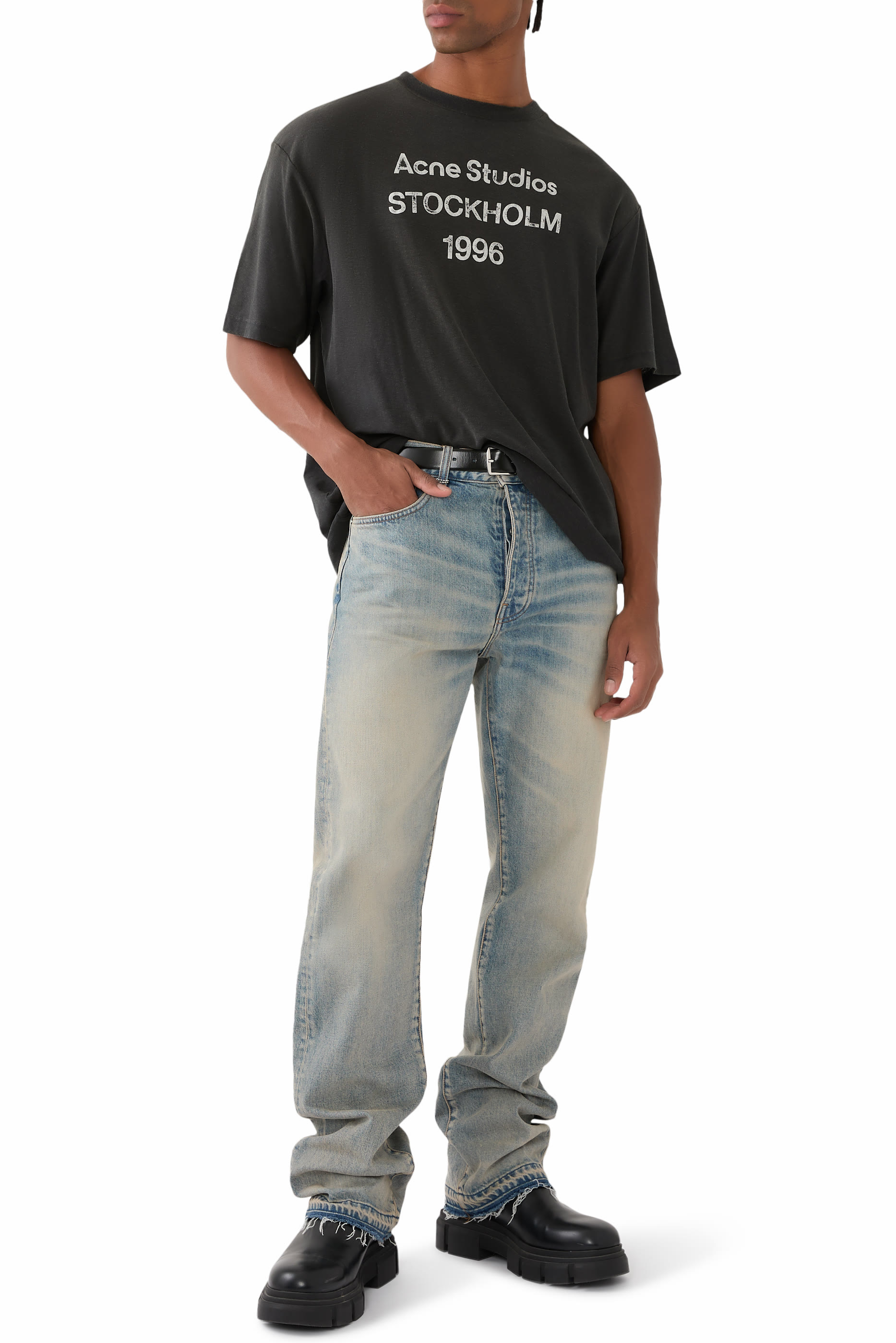 تيشيرت بشعار الماركة