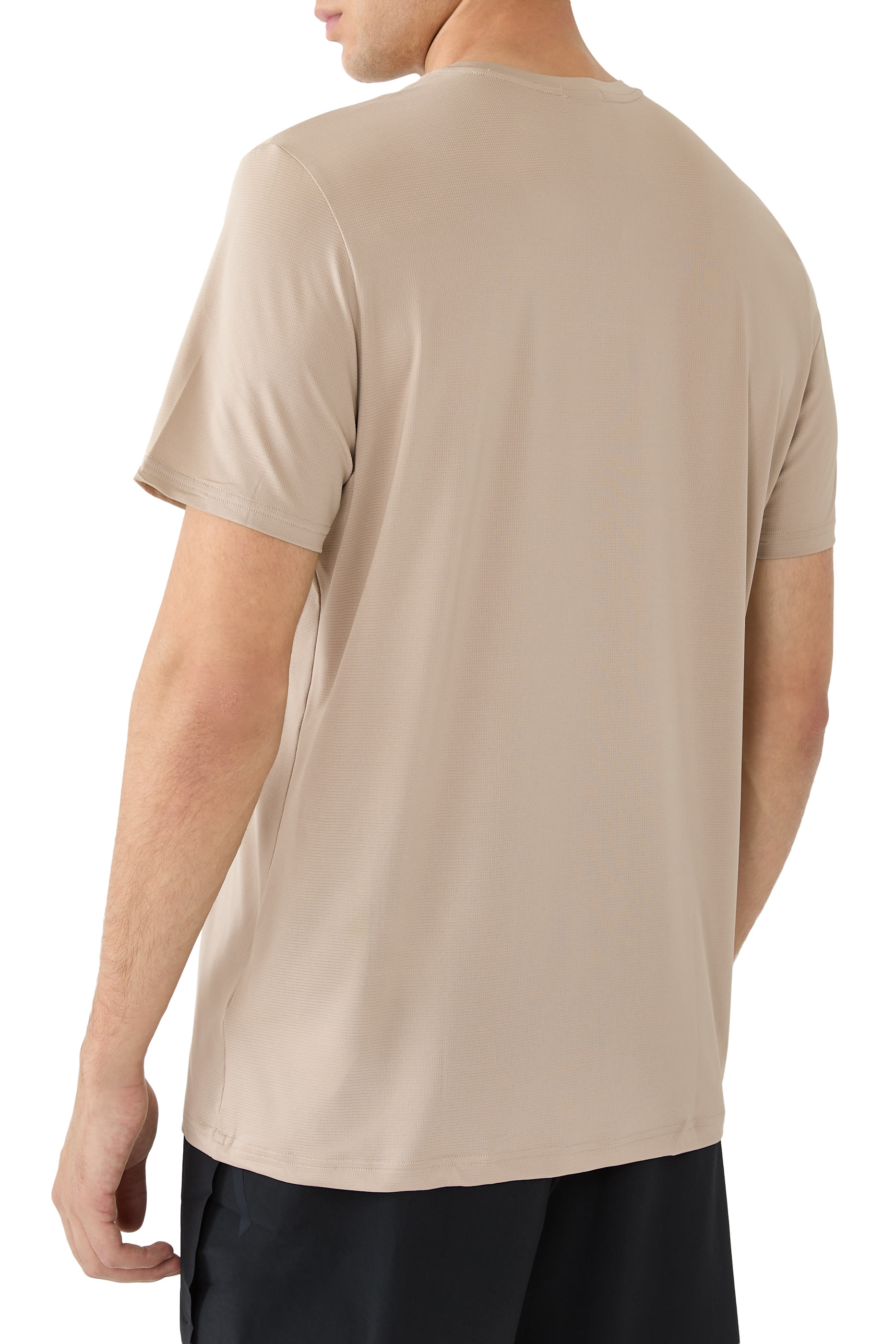 تيشيرت كور-تي