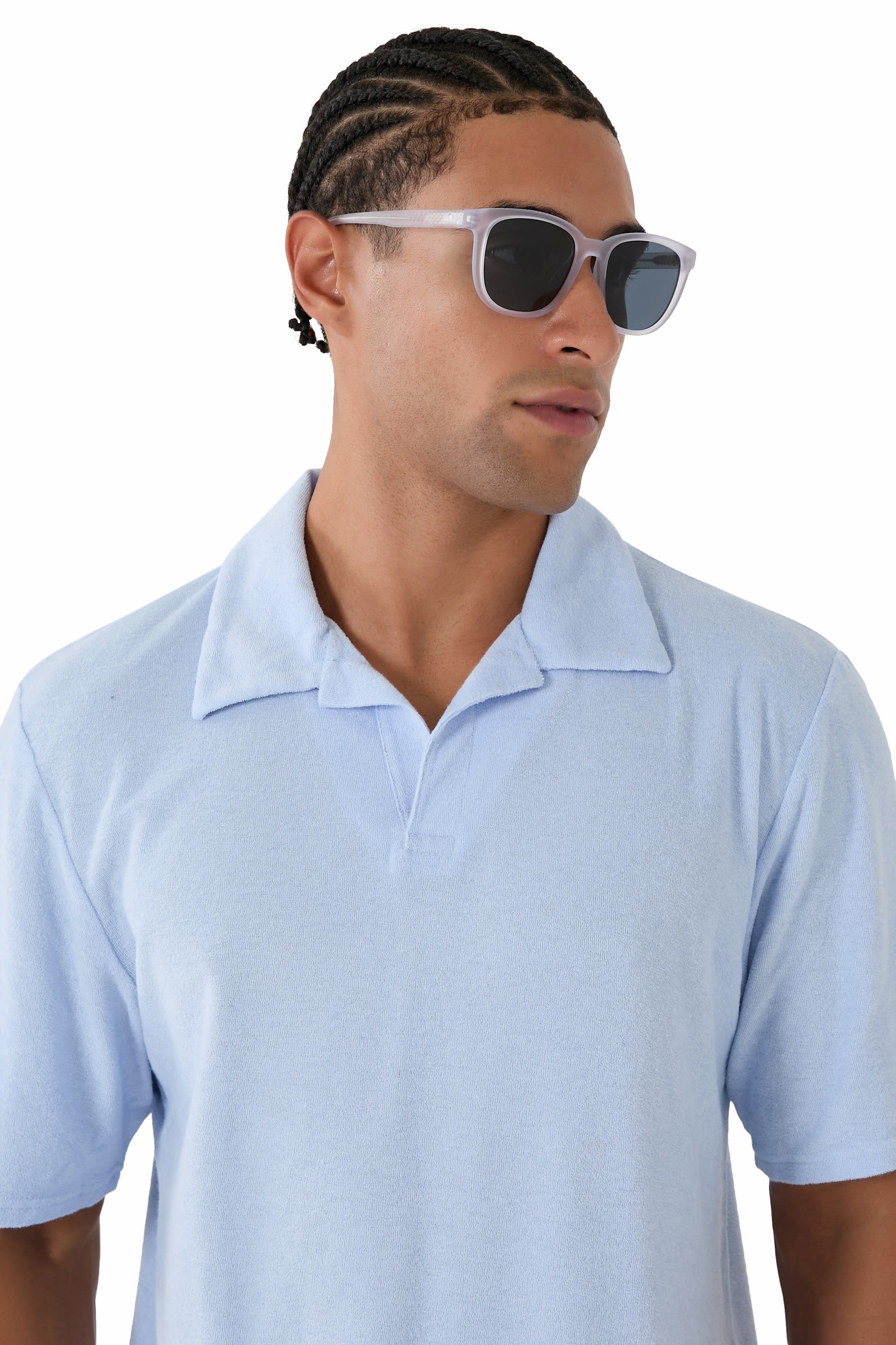 نظارة شمسية واي فيرير بحرف شعار الماركة ونقشة متقاطعة عند الذراعين