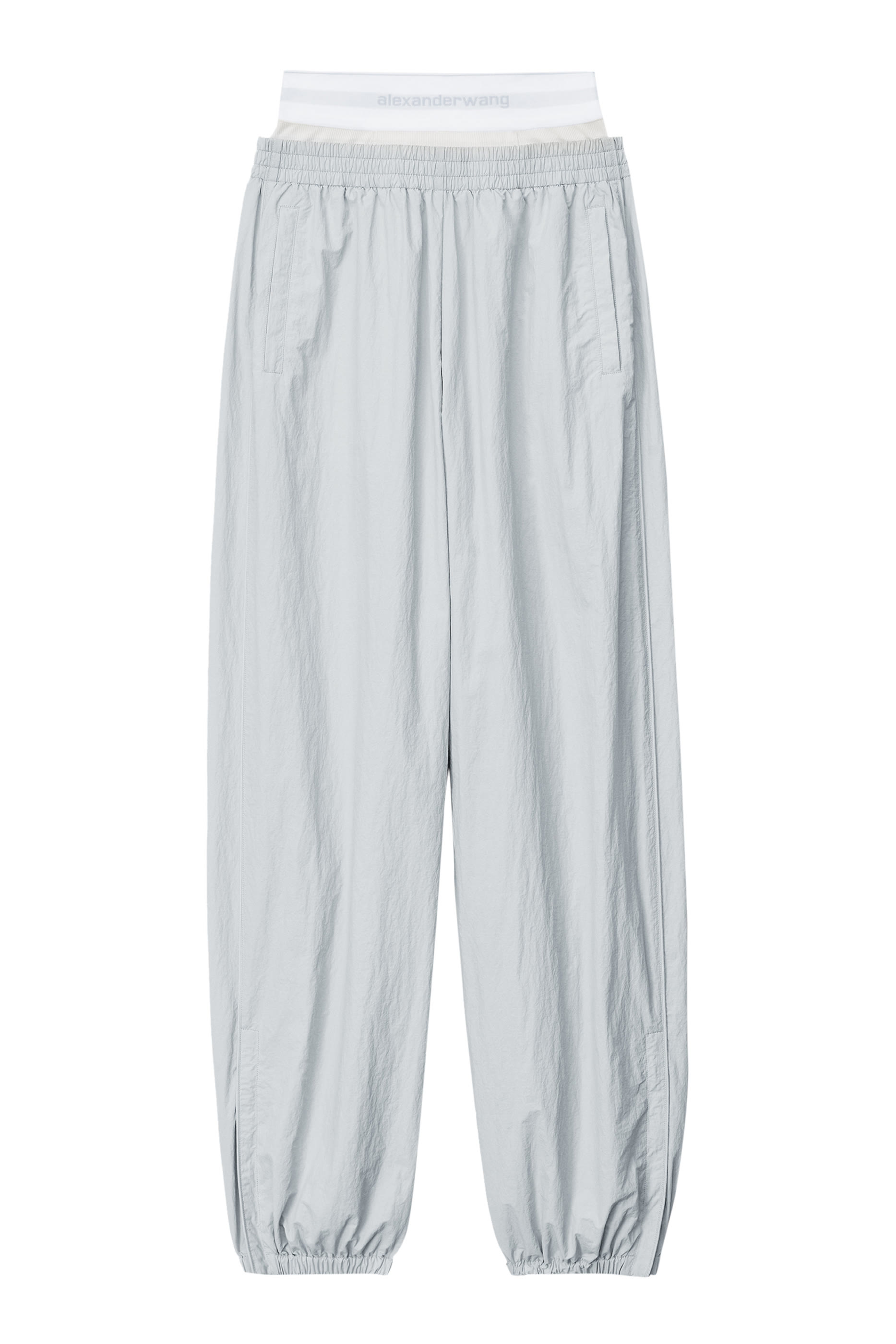 بنطال رياضي بسروال تحتي مكشوف بشعار الماركة