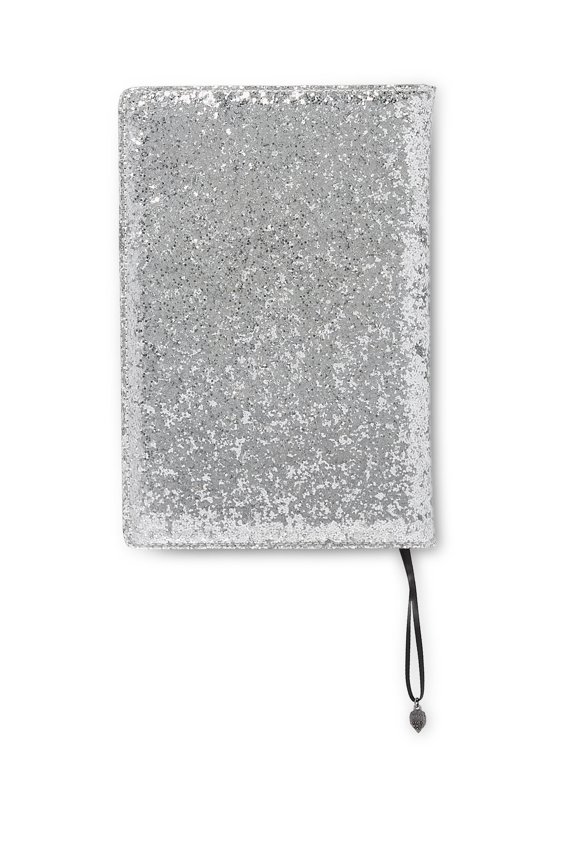 دفتر مزين بشعار الماركة