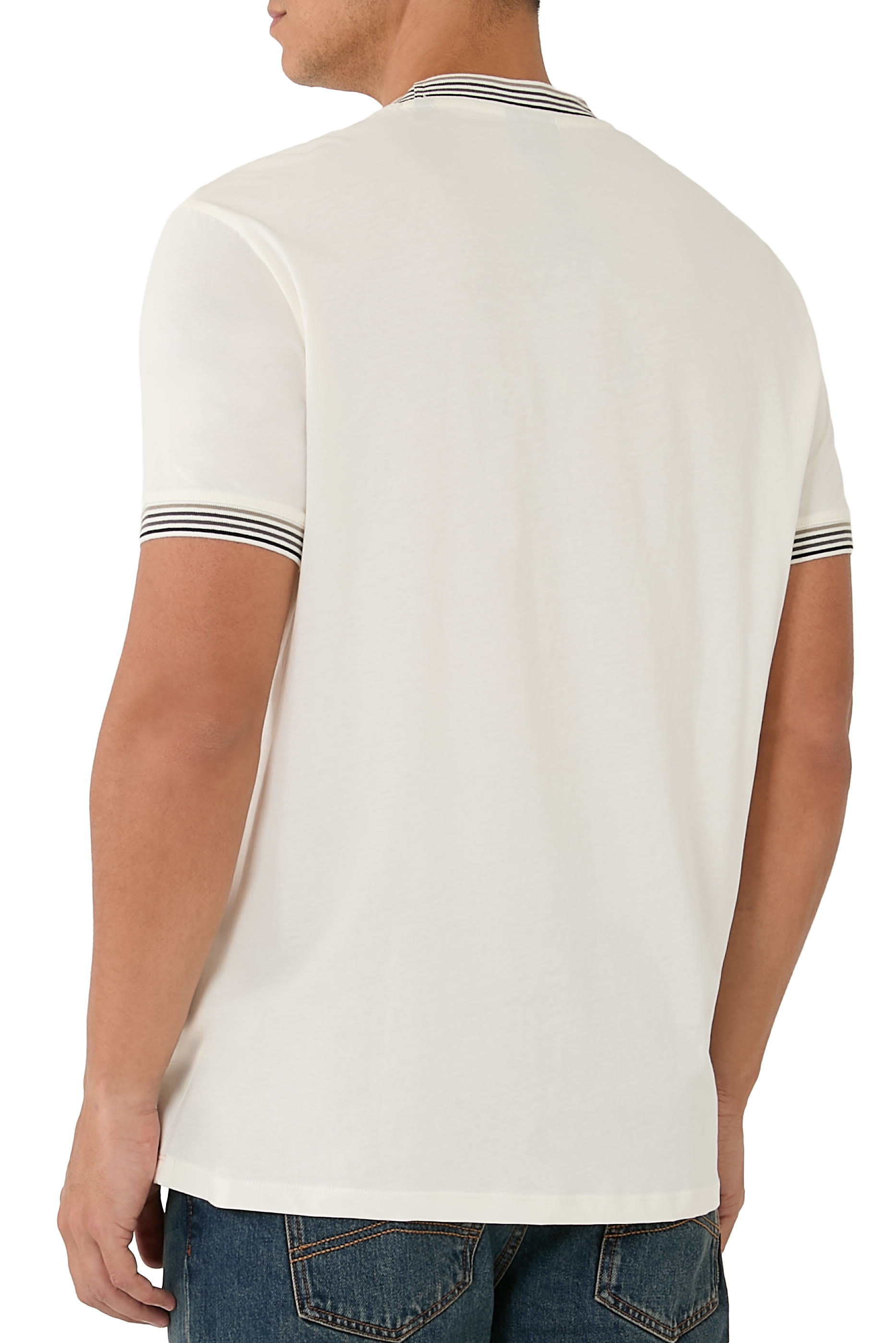 تيشيرت بشعار الماركة