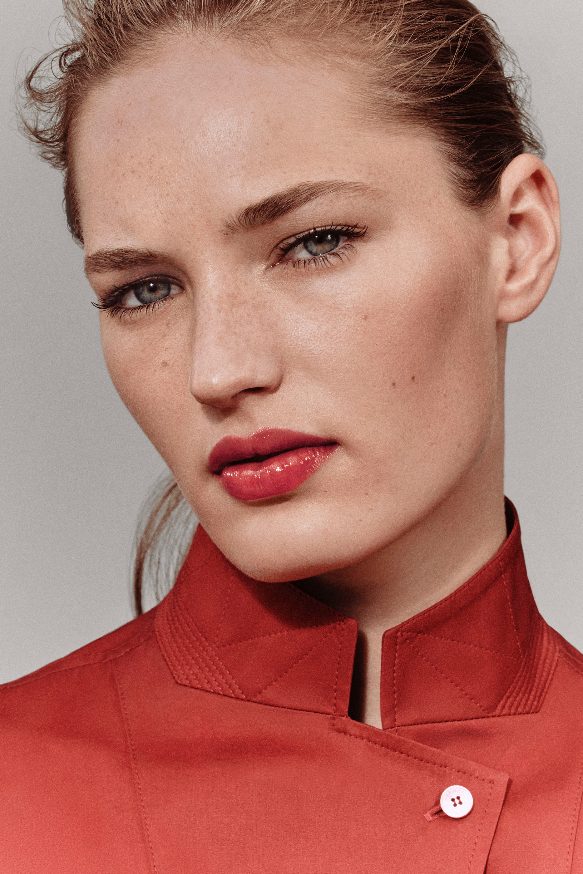 أحمر شفاه Rouge Herm&egrave;s, Shiny Lipstick بإصدار محدود
