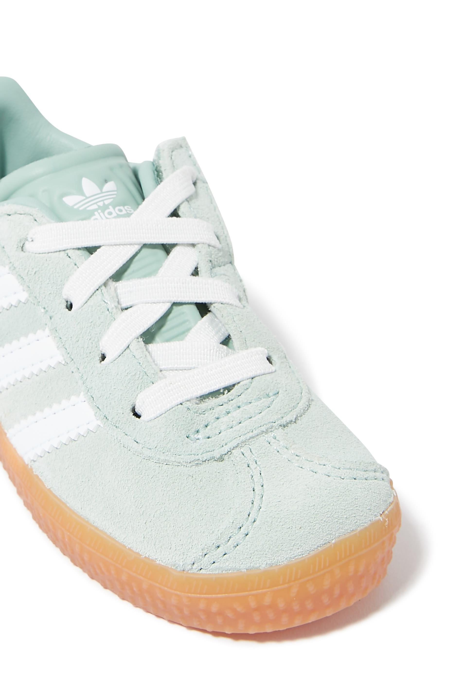 سنيكرز غازيل