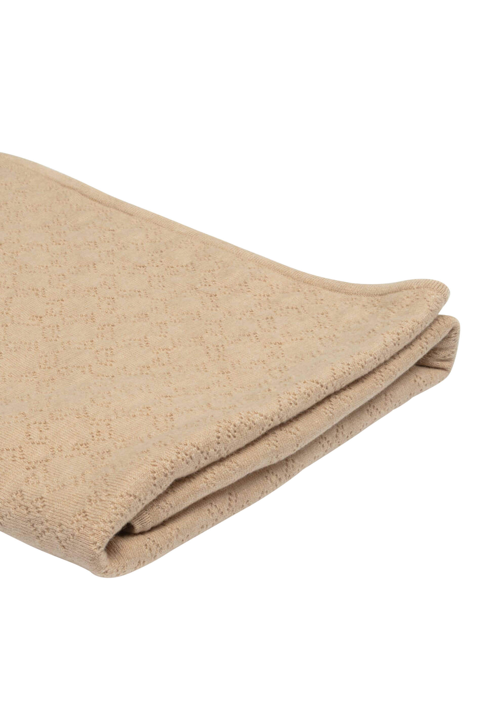 بطانية مزينة بشعار الماركة للأطفال