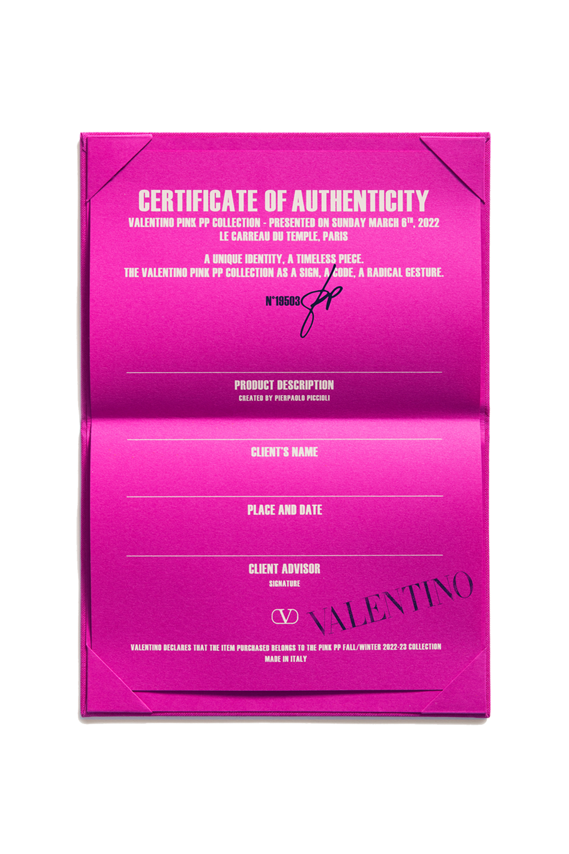 حقيبة هوبو فالنتينو جارافاني صغيرة بشعار V